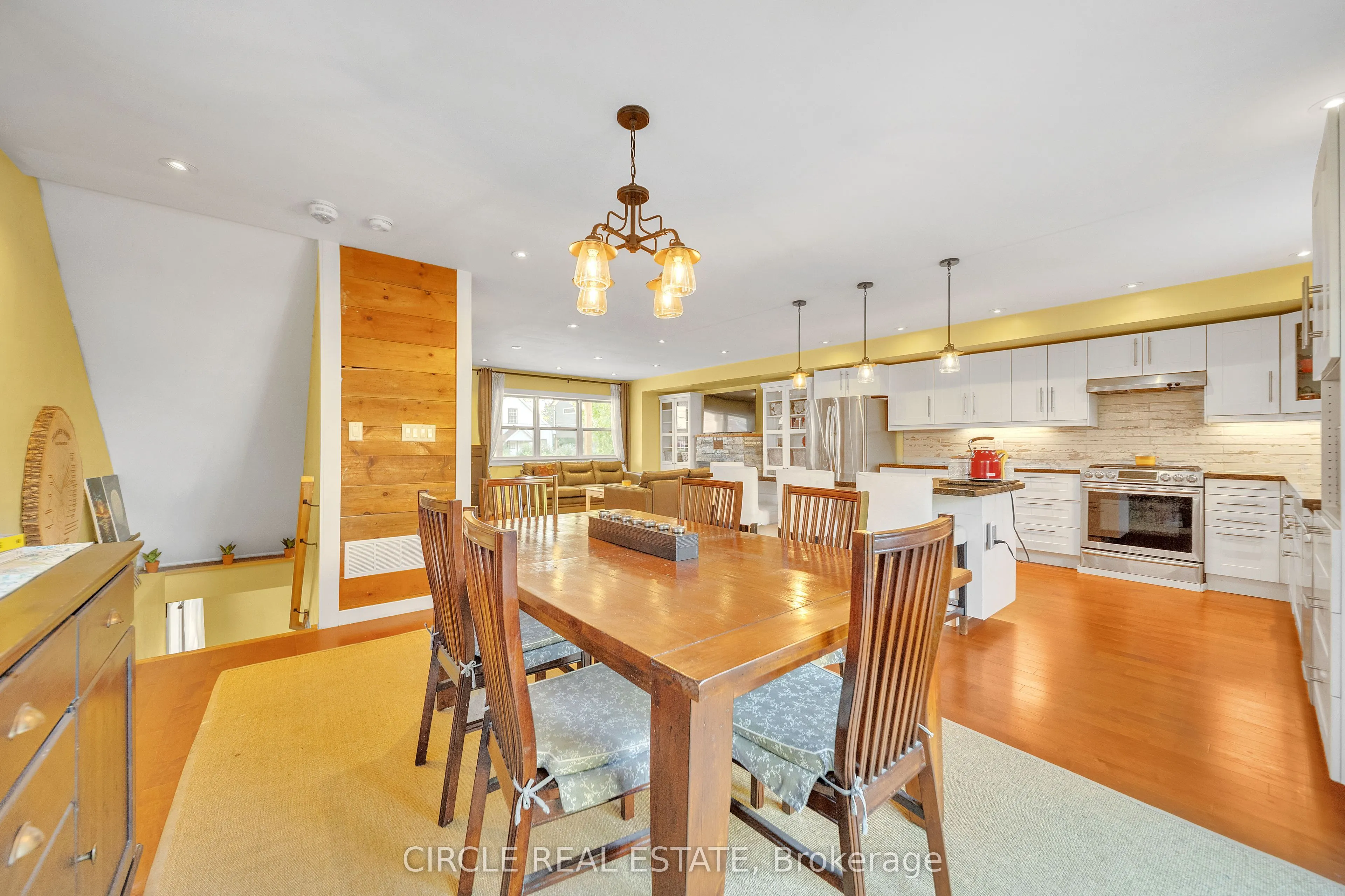 1043 Shaw Drive