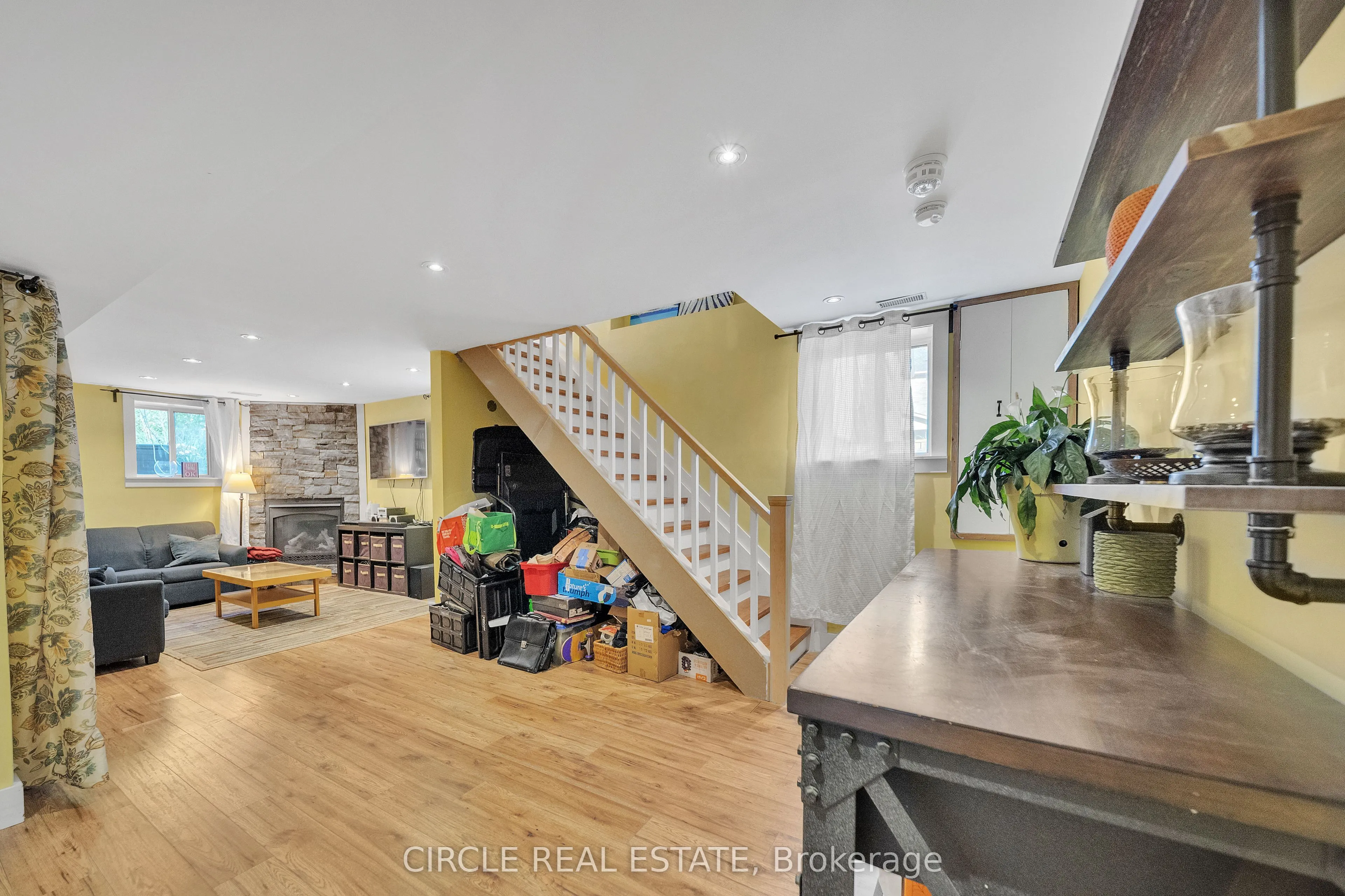 1043 Shaw Drive
