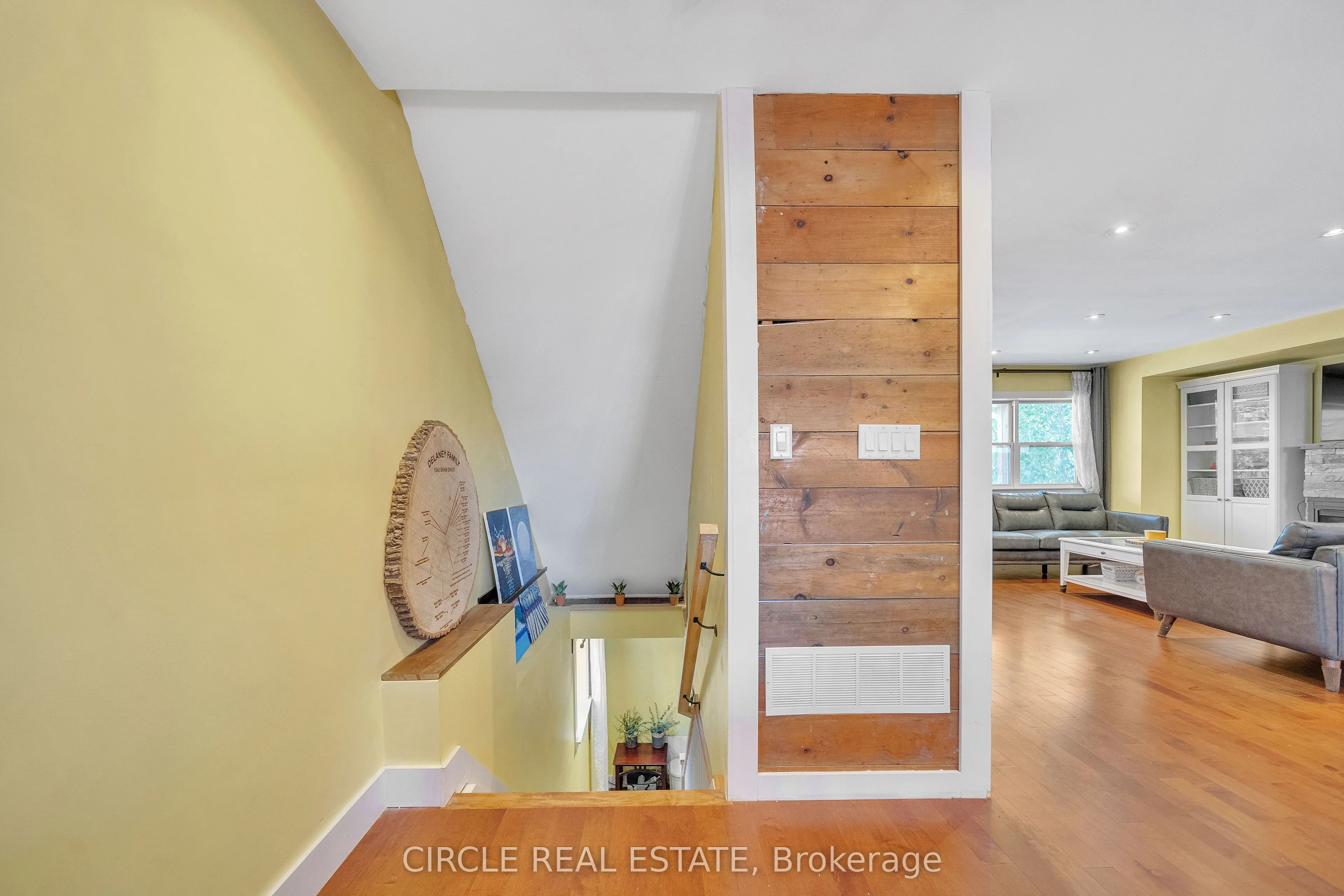 1043 Shaw Drive