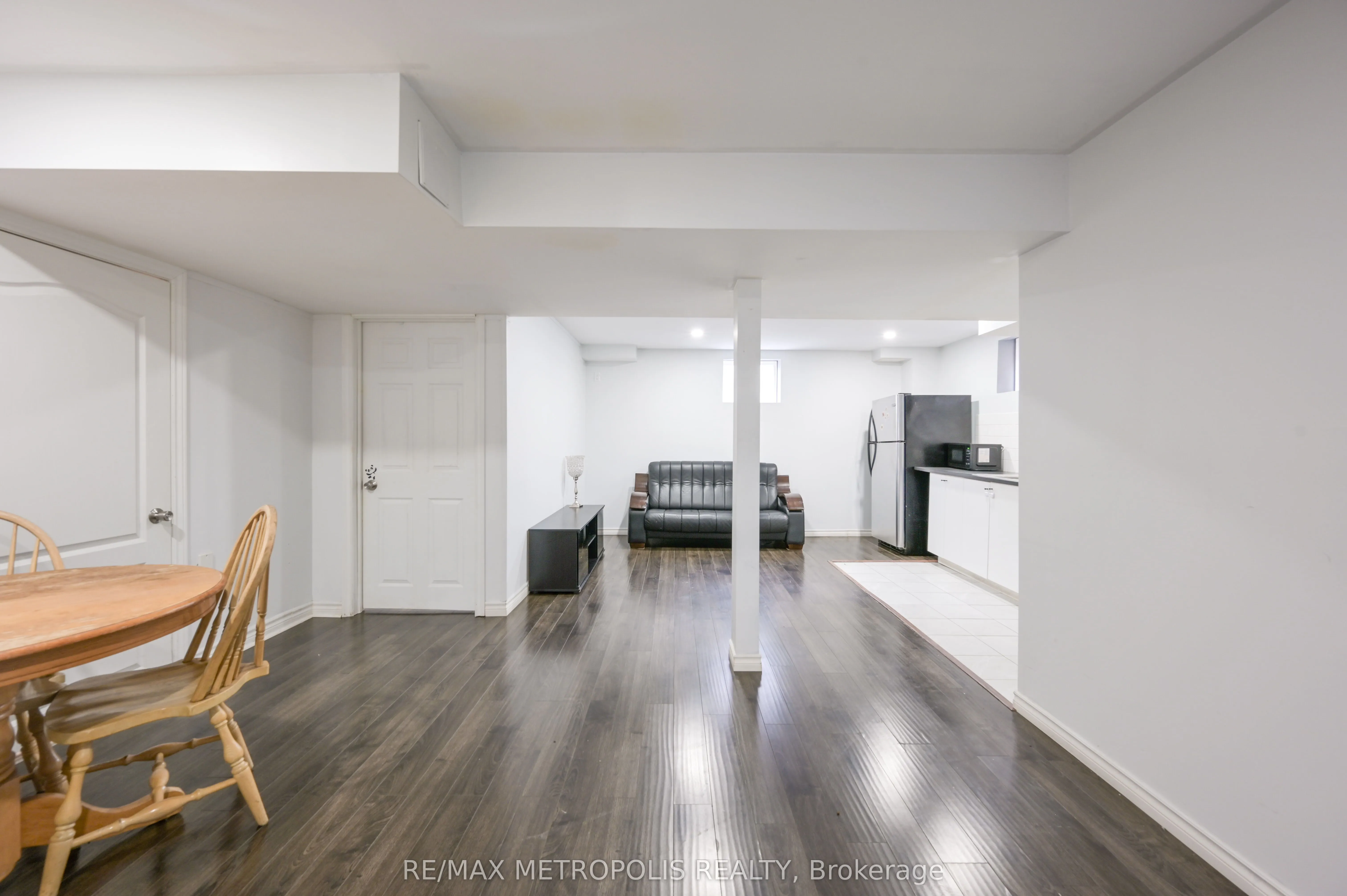 16 Giltspur Road, #BSMT