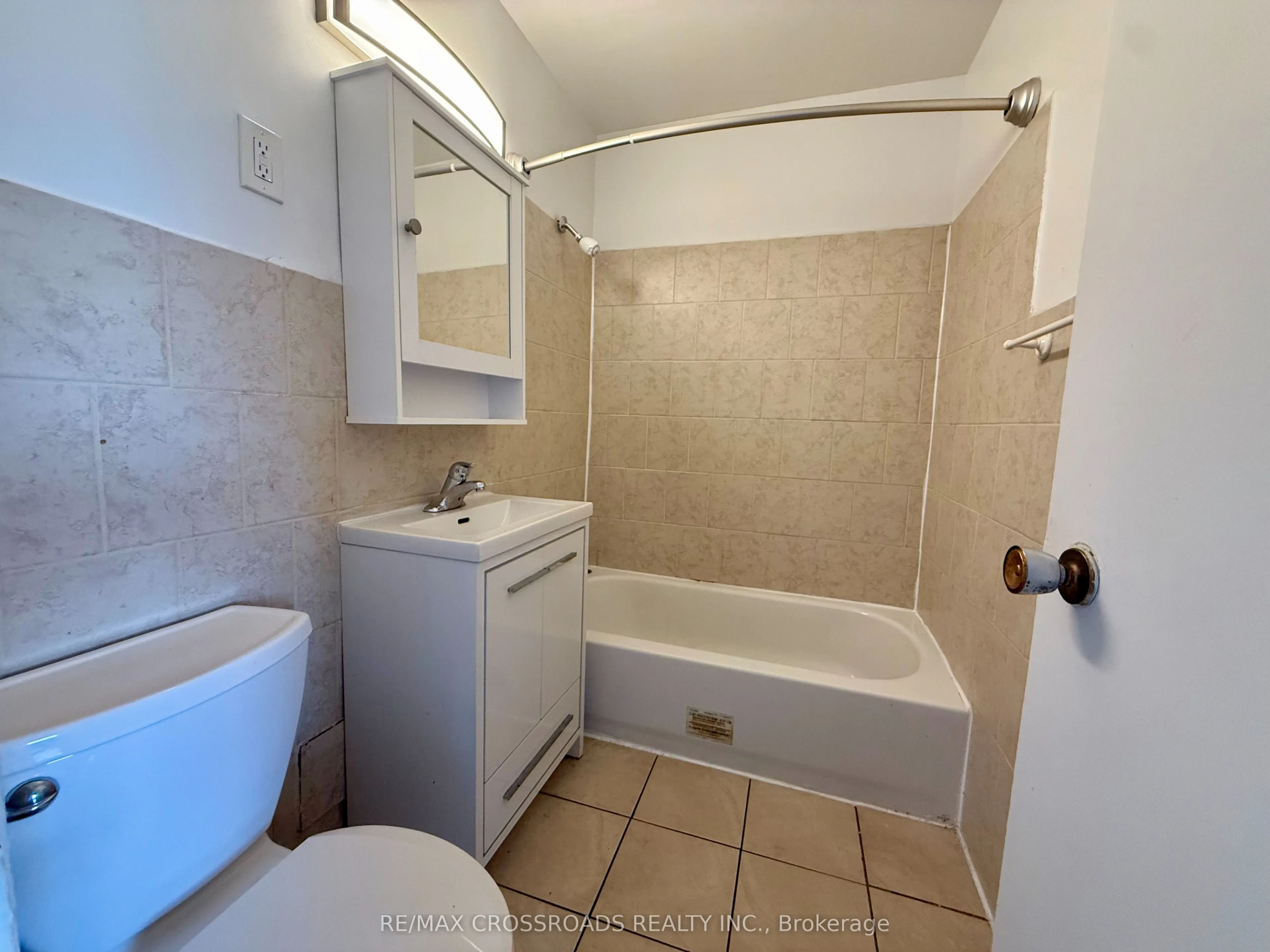 363 Lakeshore Road E, #705