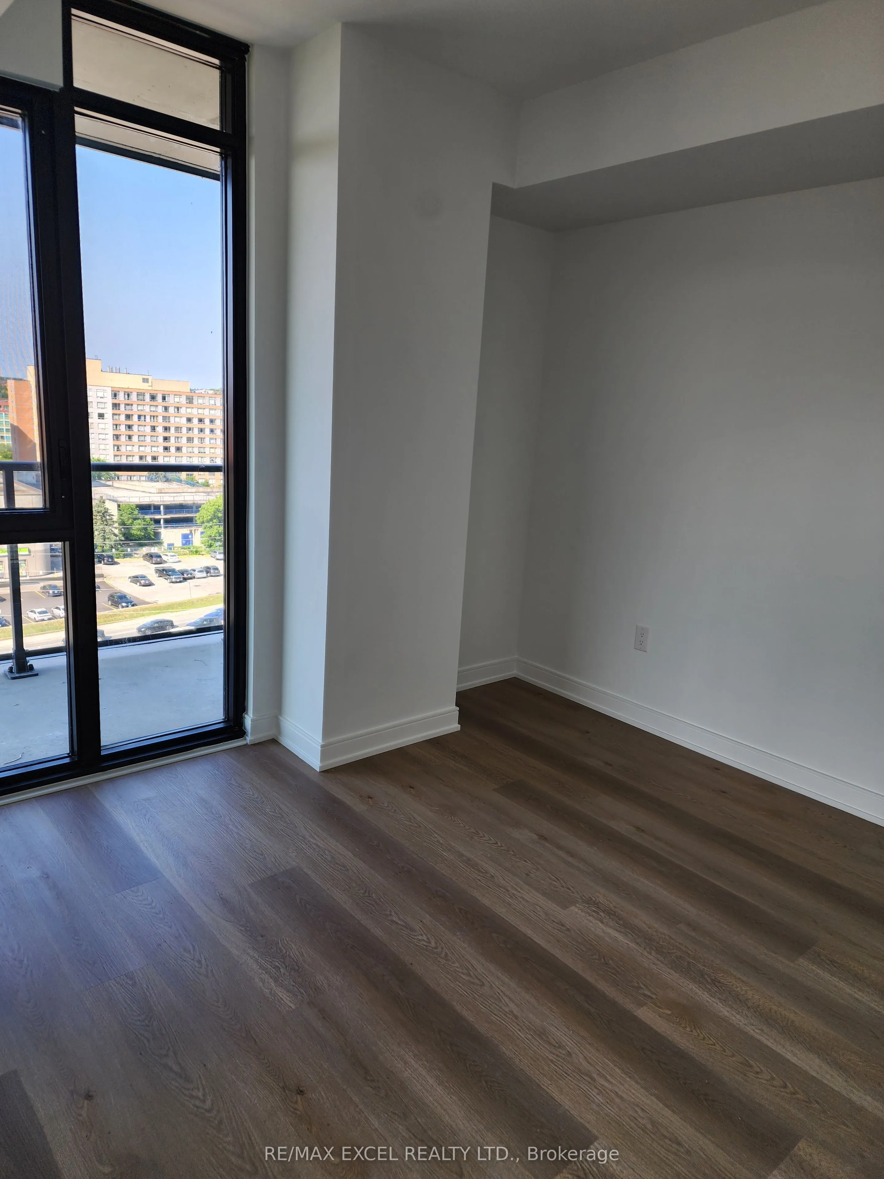 3009 Novar Road, #905