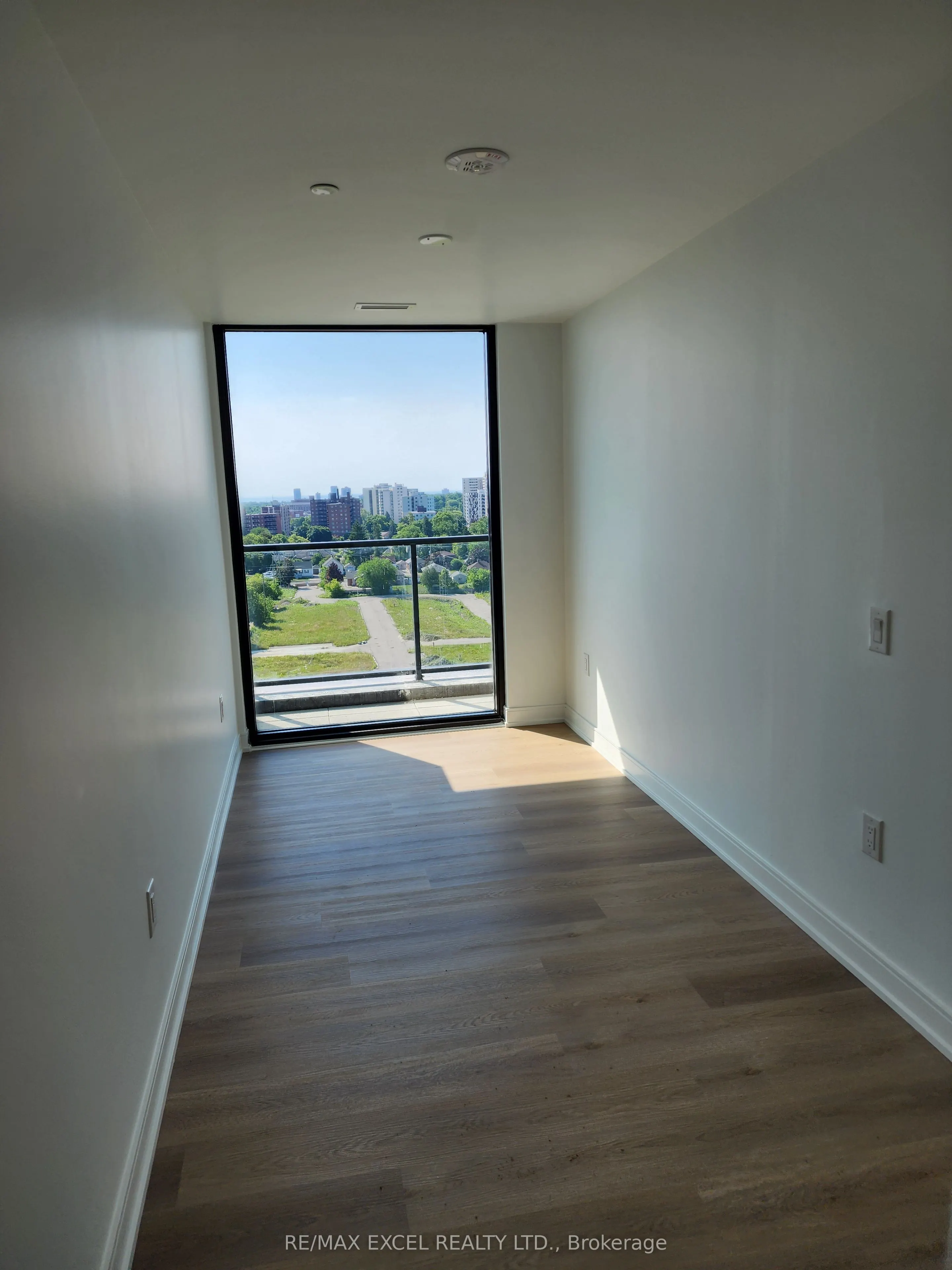 3009 Novar Road, #905