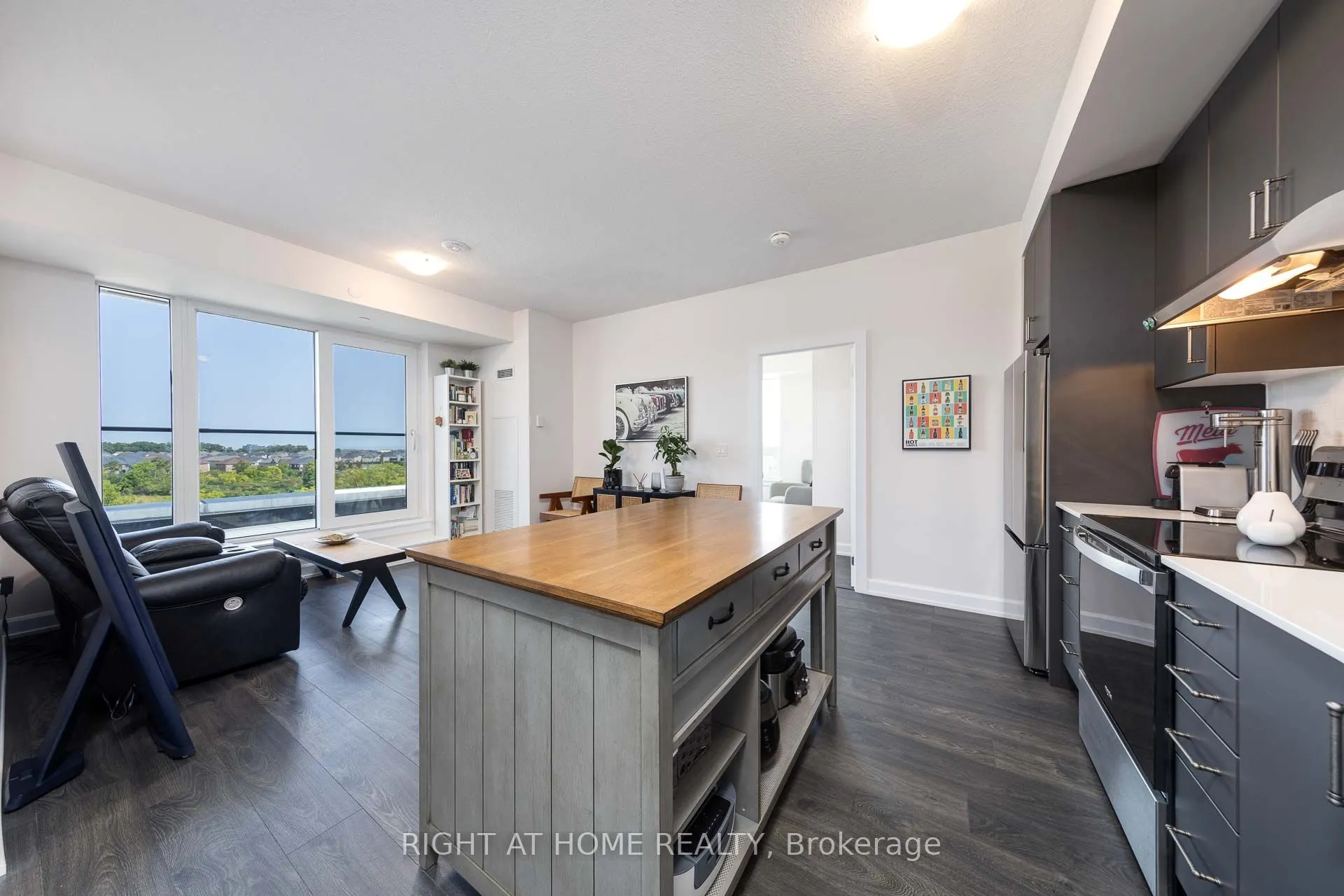 3200 William Coltson Avenue, #608