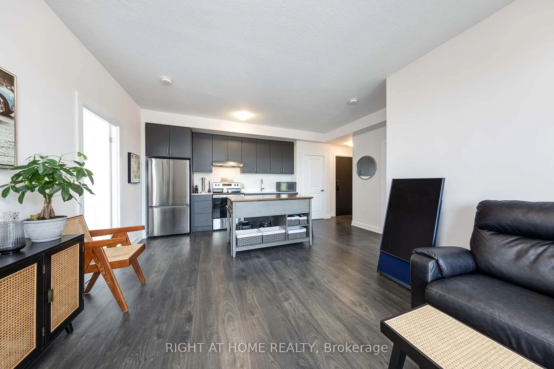3200 William Coltson Avenue, #608