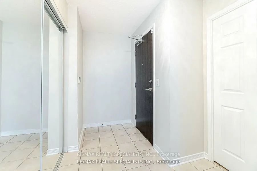 3 Michael Powers Place, #1807