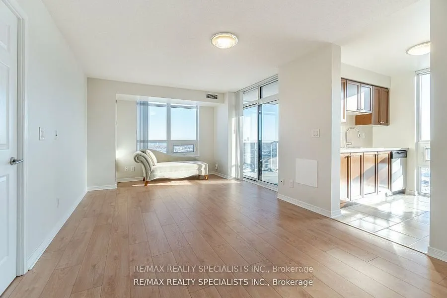 3 Michael Powers Place, #1807