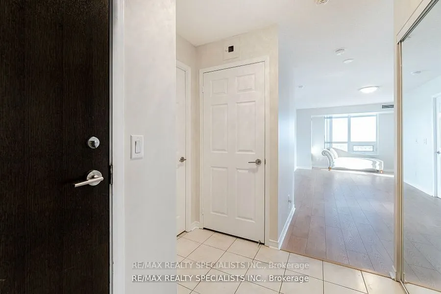 3 Michael Powers Place, #1807