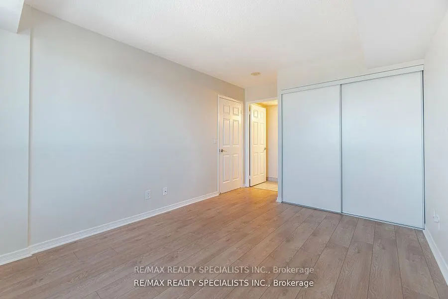 3 Michael Powers Place, #1807