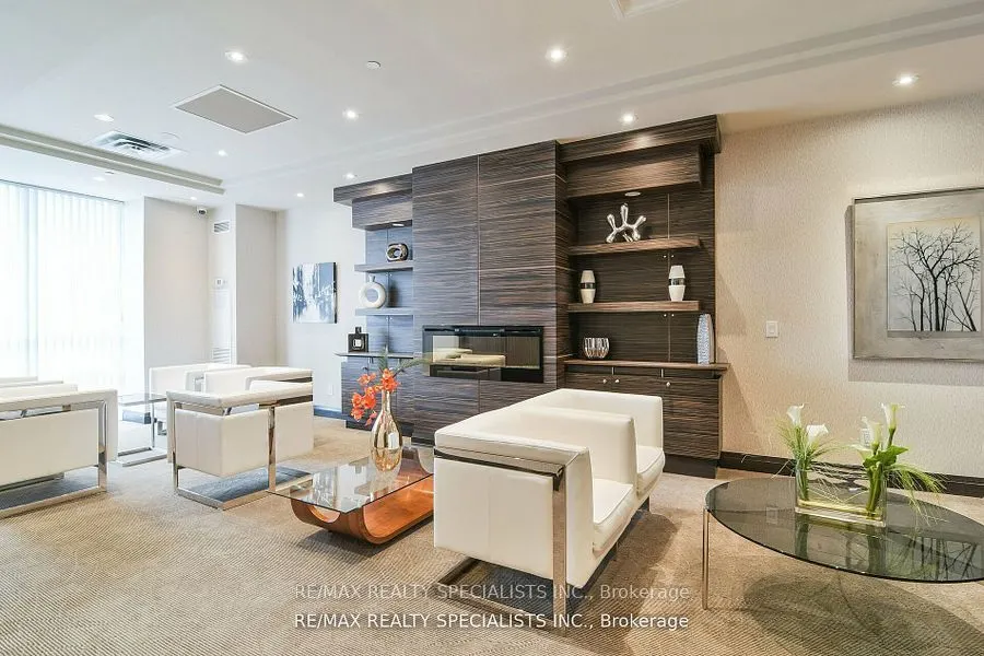 3 Michael Powers Place, #1807