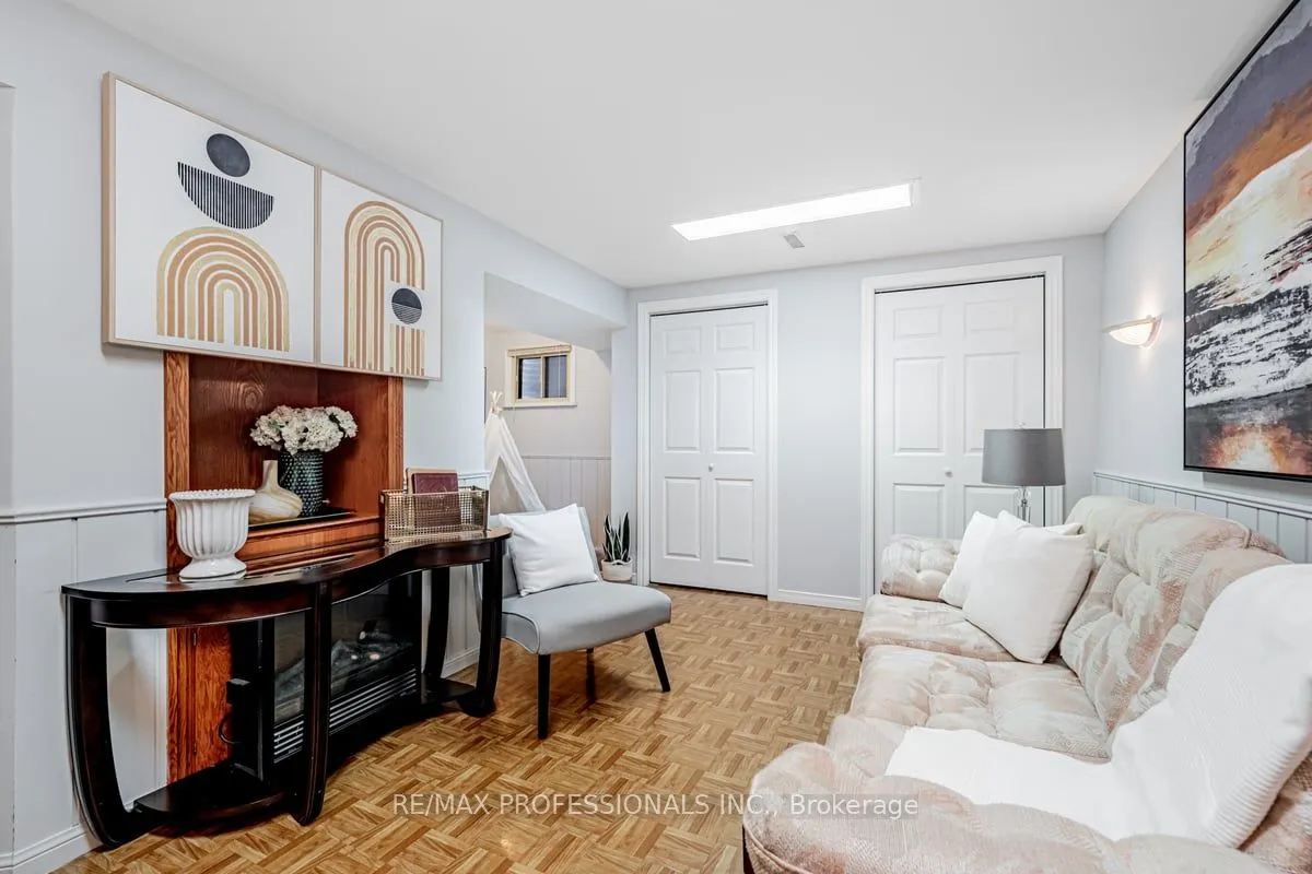 1180 Mississauga Valley Boulevard, #41