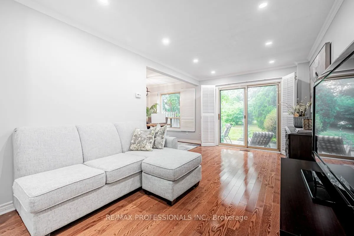 1180 Mississauga Valley Boulevard, #41