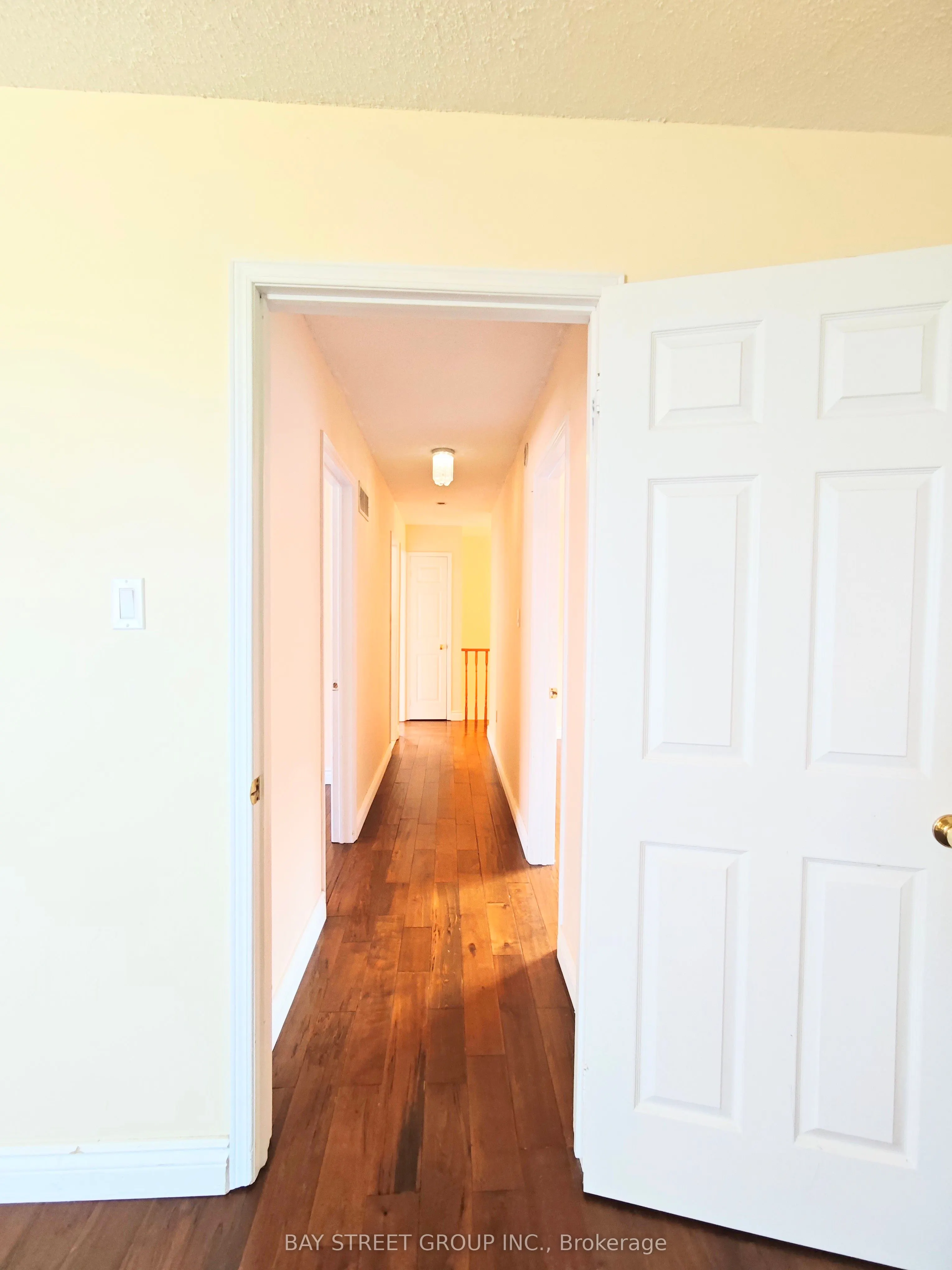 5251 Astwell Avenue, #Upper