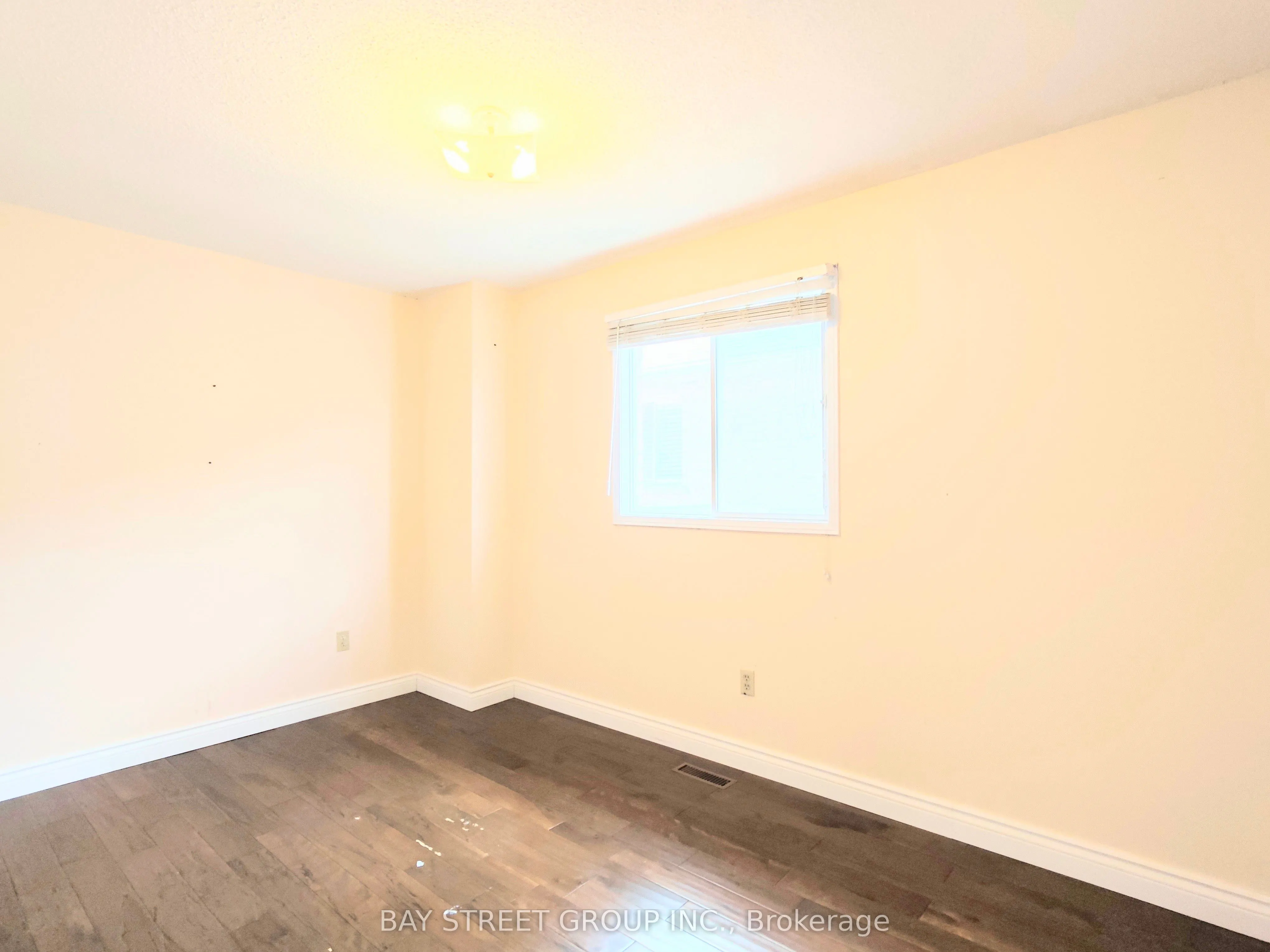 5251 Astwell Avenue, #Upper