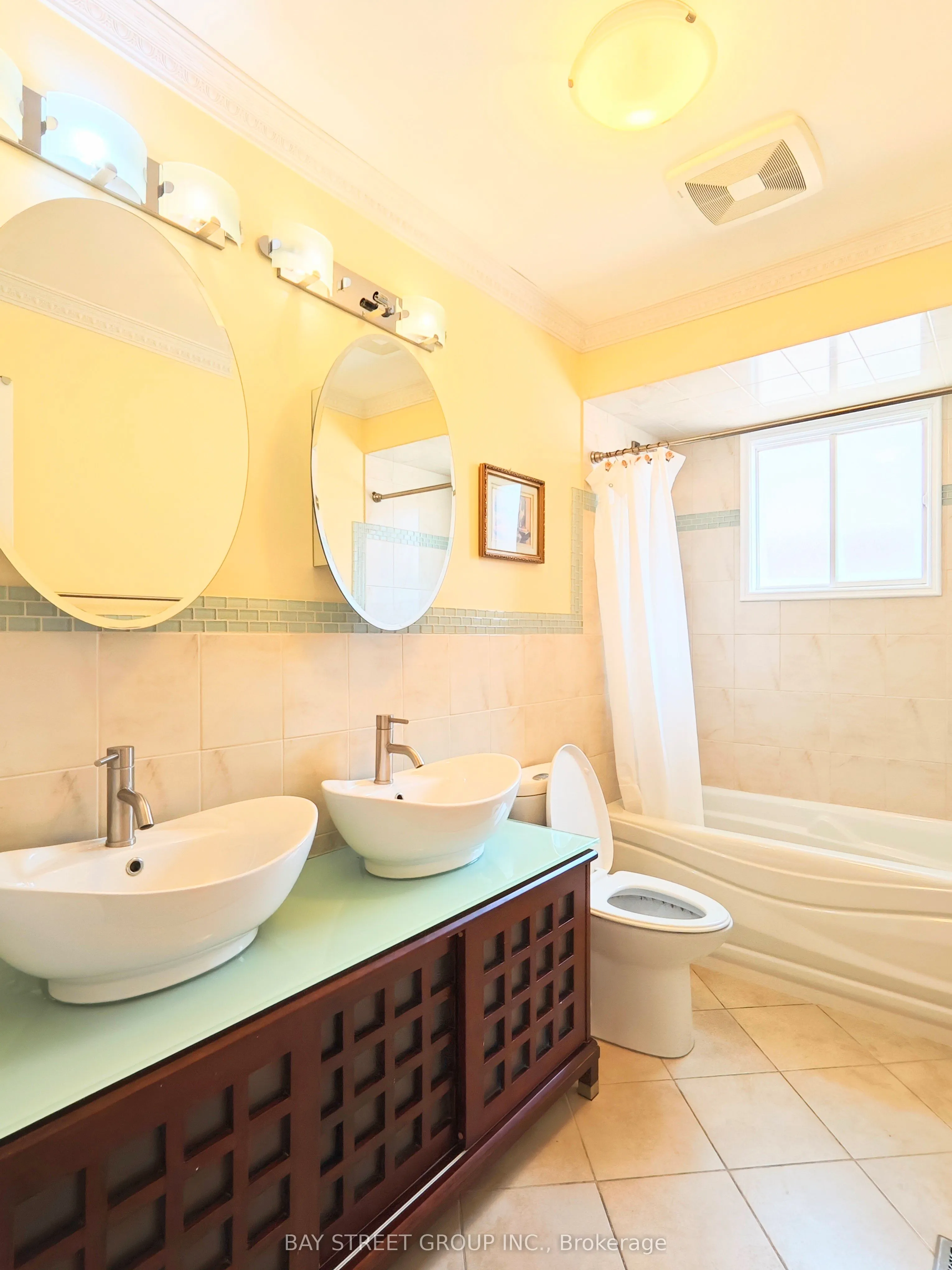 5251 Astwell Avenue, #Upper