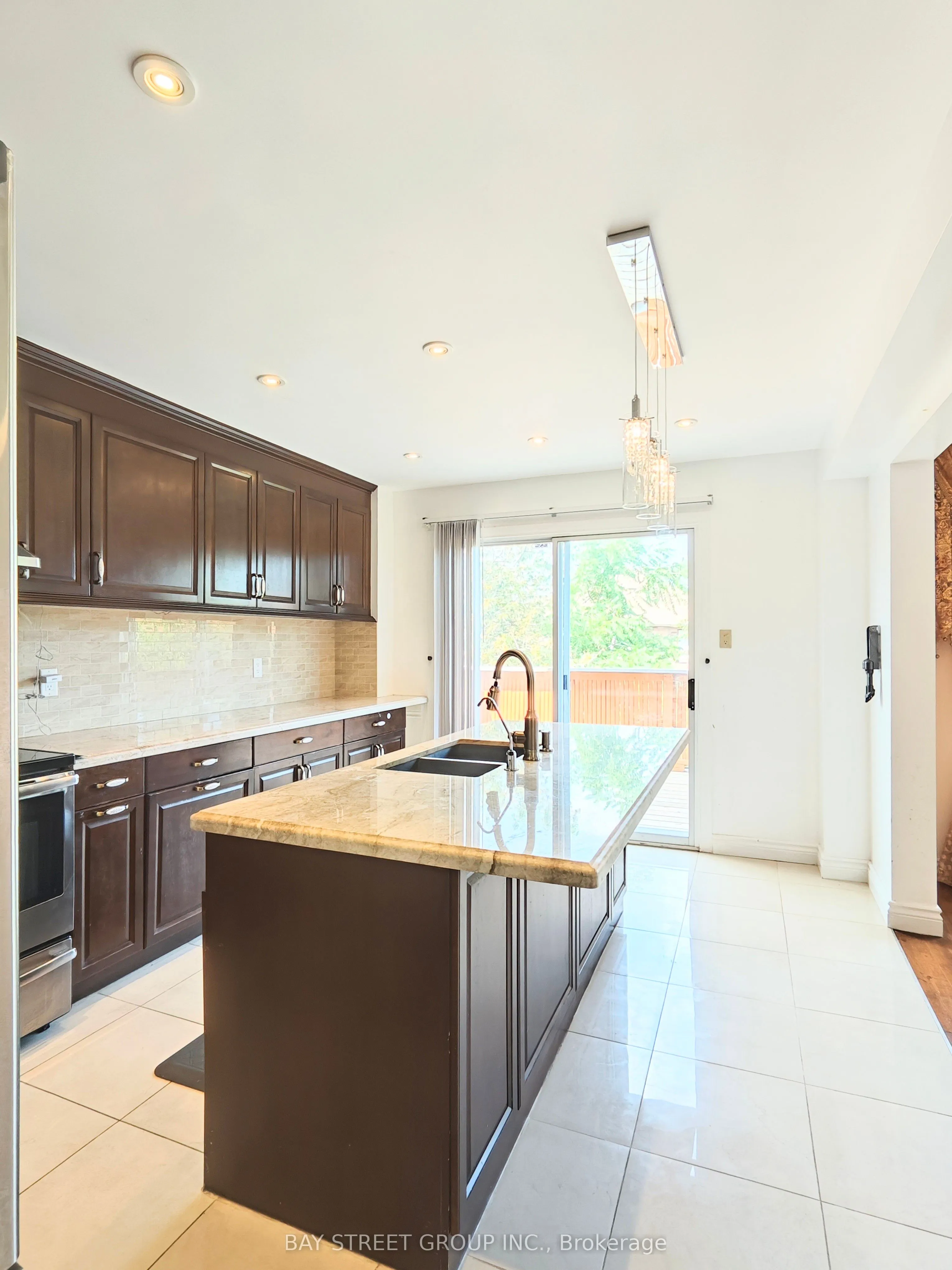 5251 Astwell Avenue, #Upper
