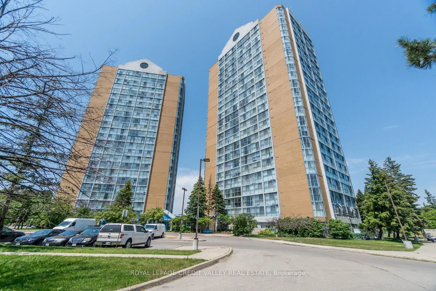 25 Trailwood Drive, #303