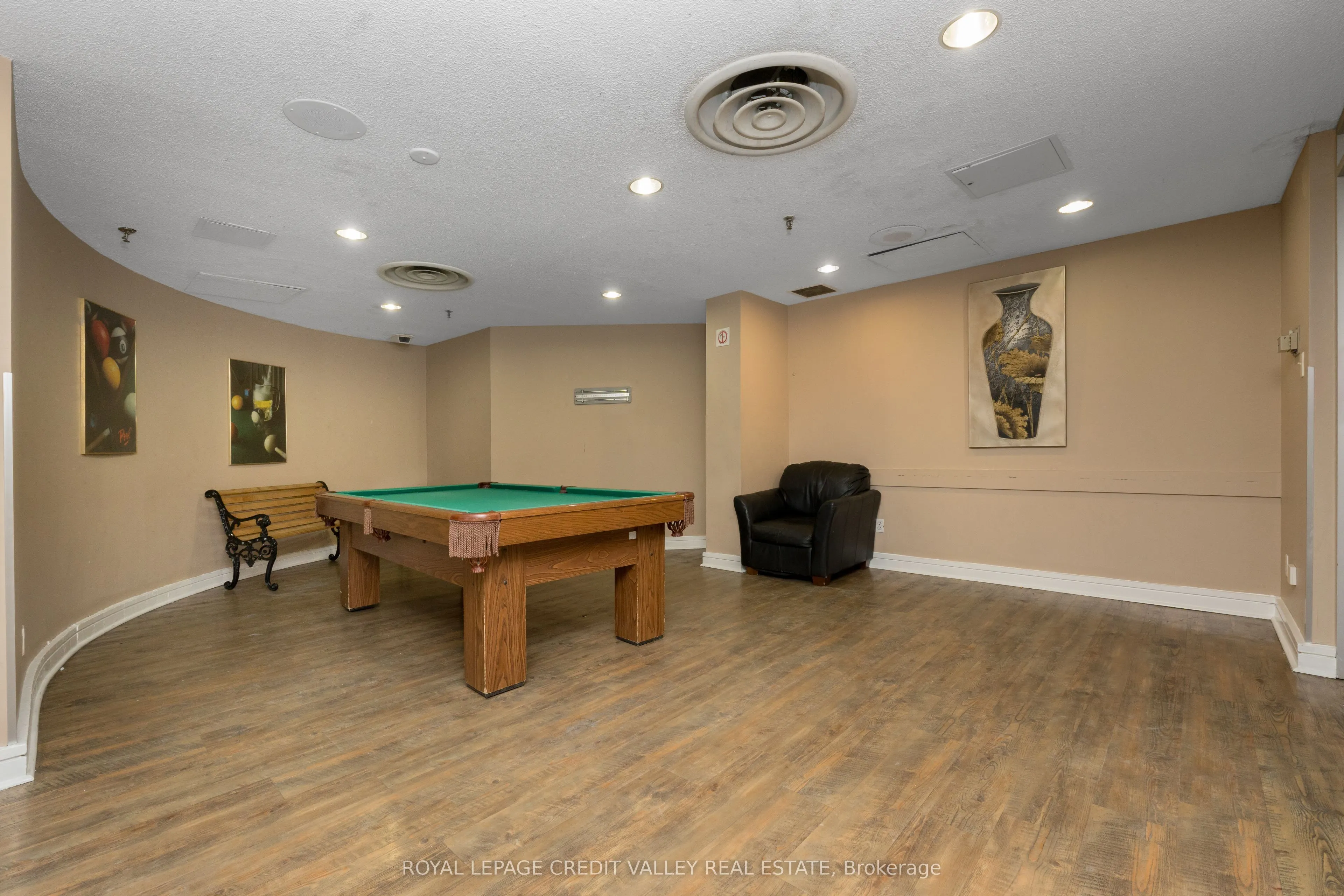 25 Trailwood Drive, #303