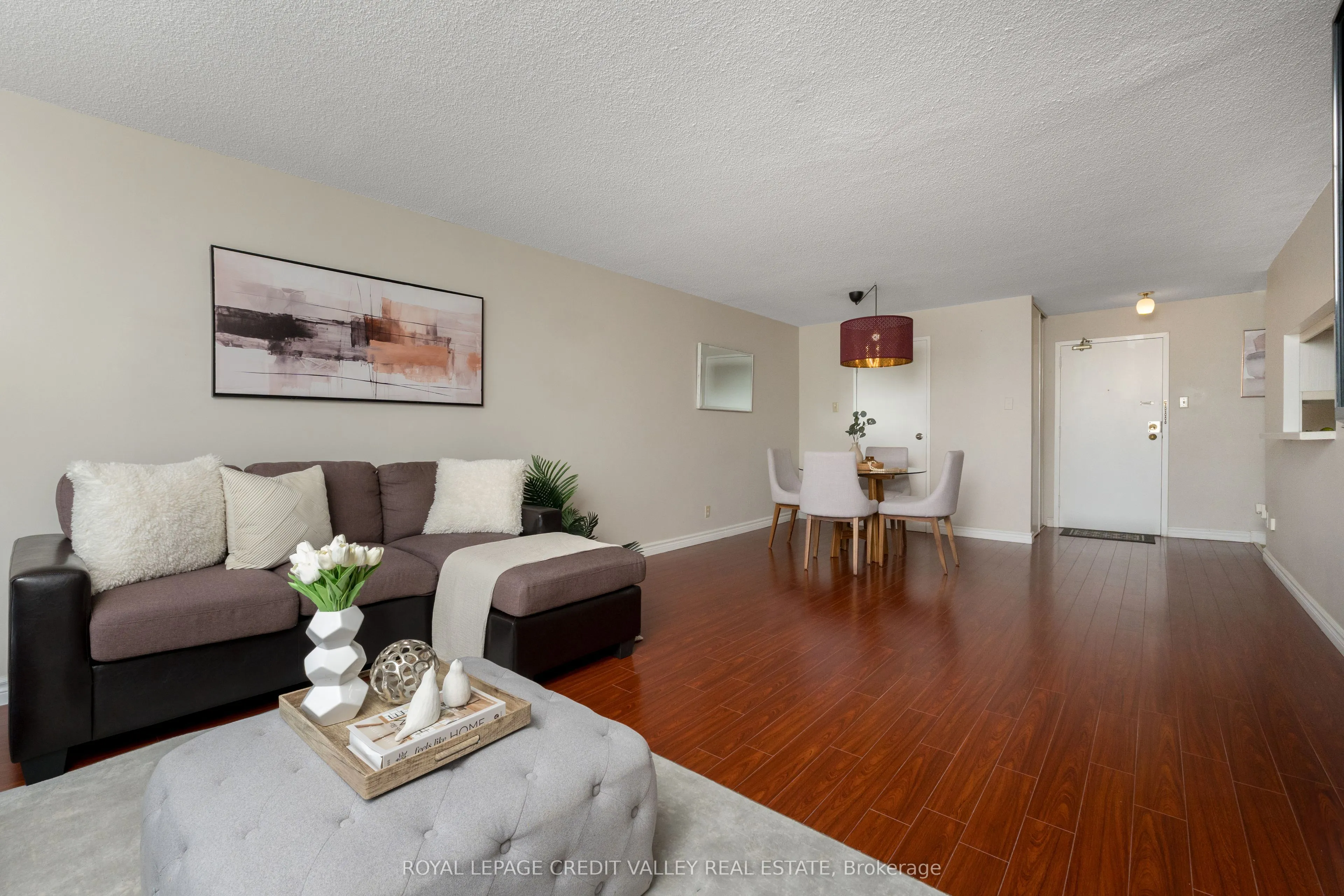 25 Trailwood Drive, #303