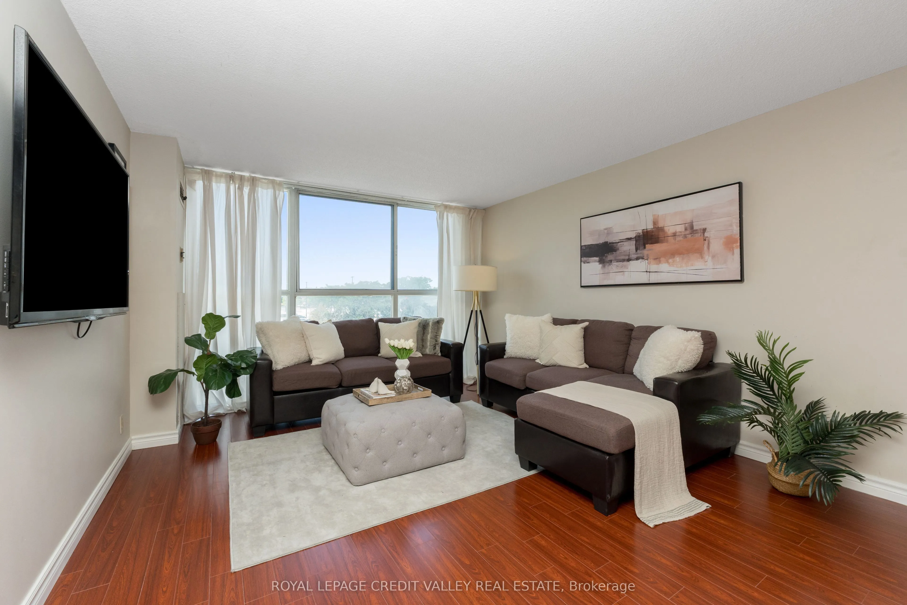 25 Trailwood Drive, #303