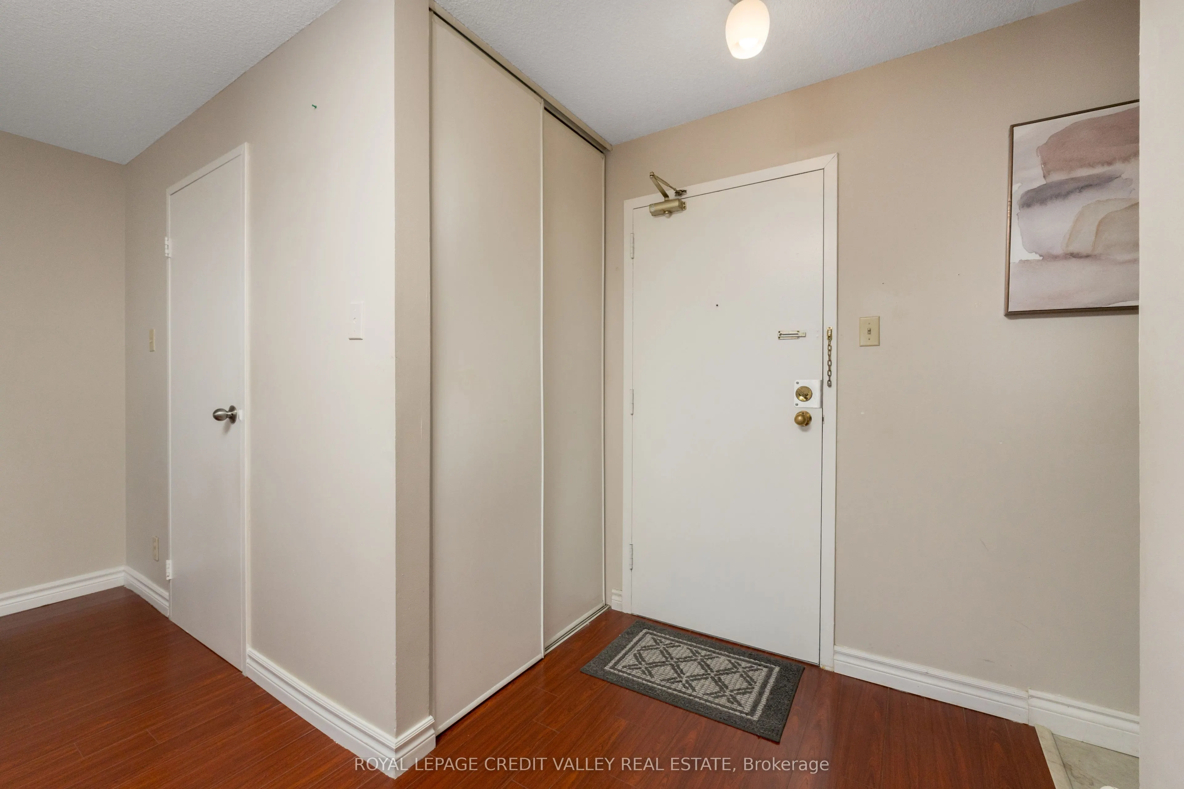 25 Trailwood Drive, #303