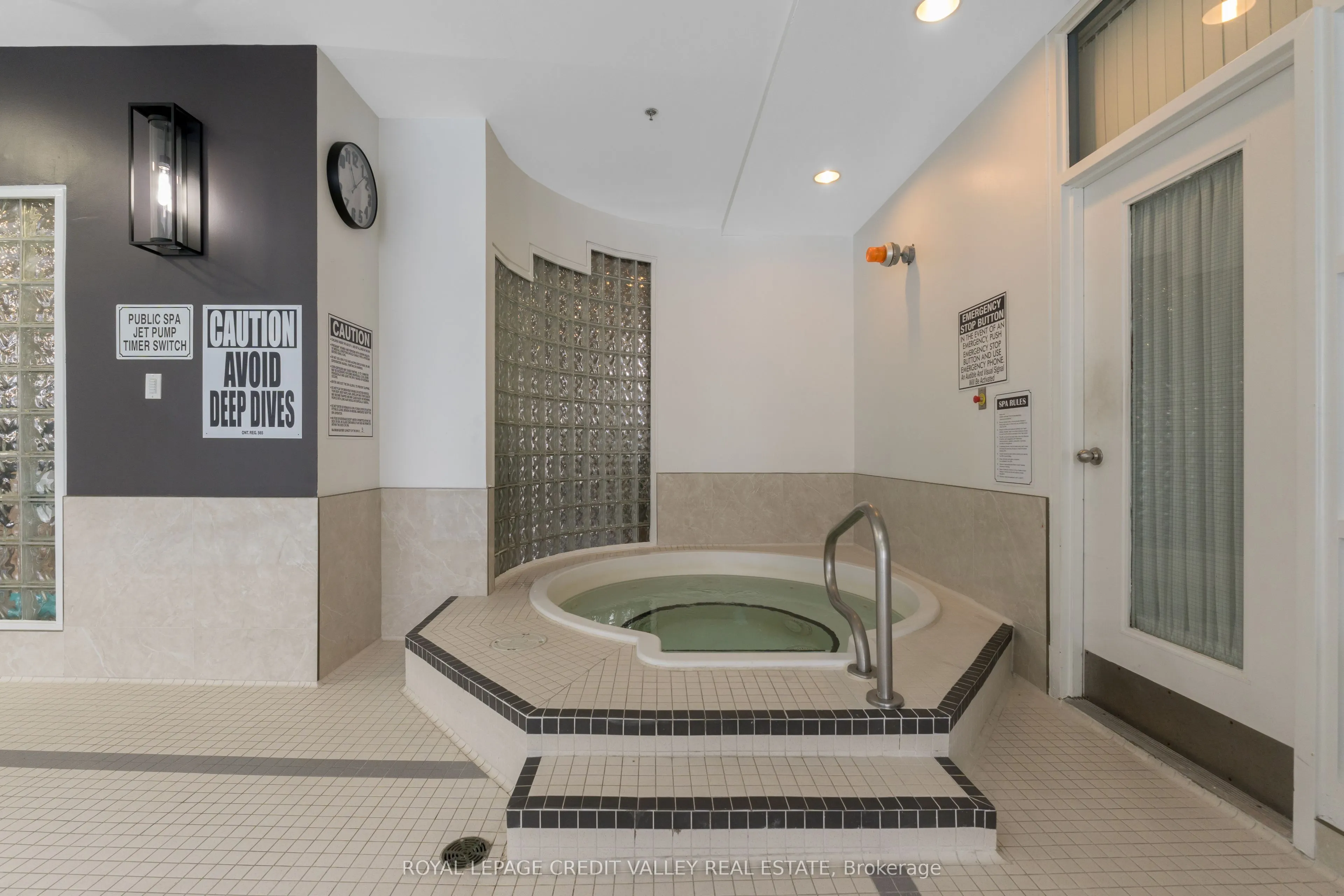 25 Trailwood Drive, #303