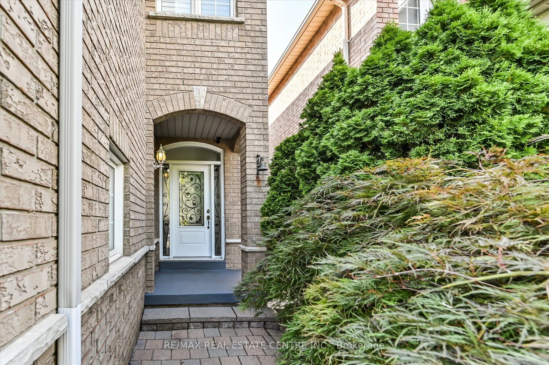1091 Windbrook Grove