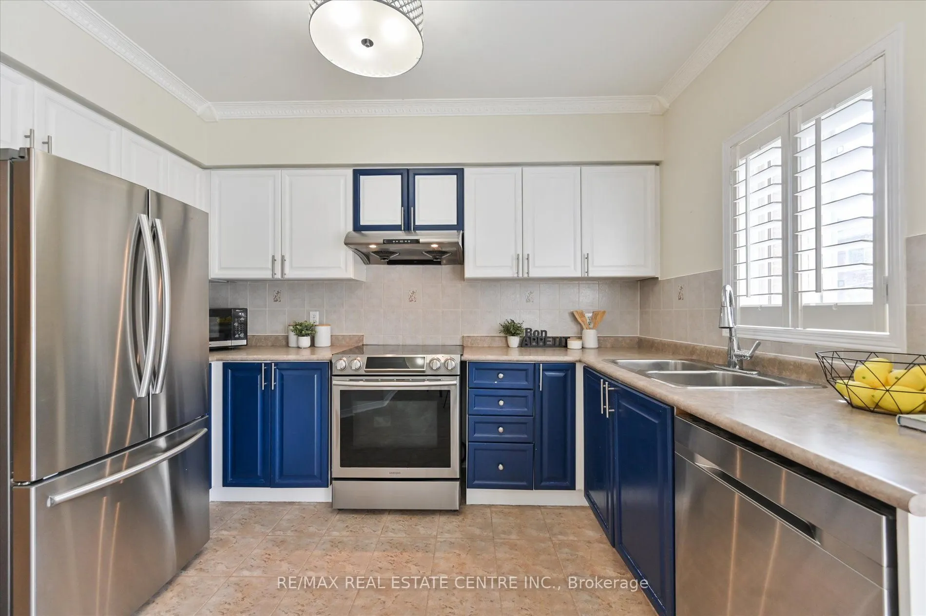 1091 Windbrook Grove