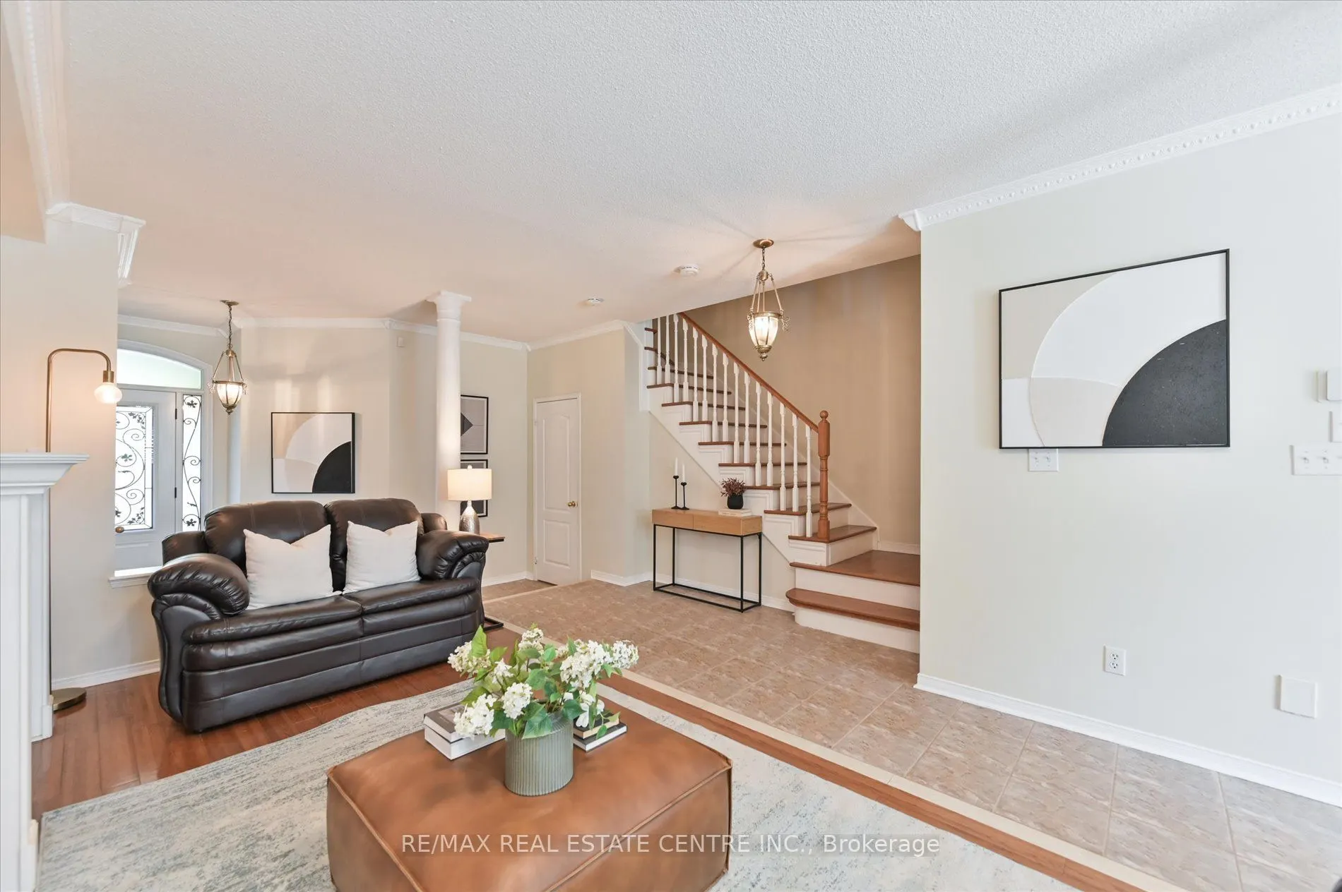 1091 Windbrook Grove