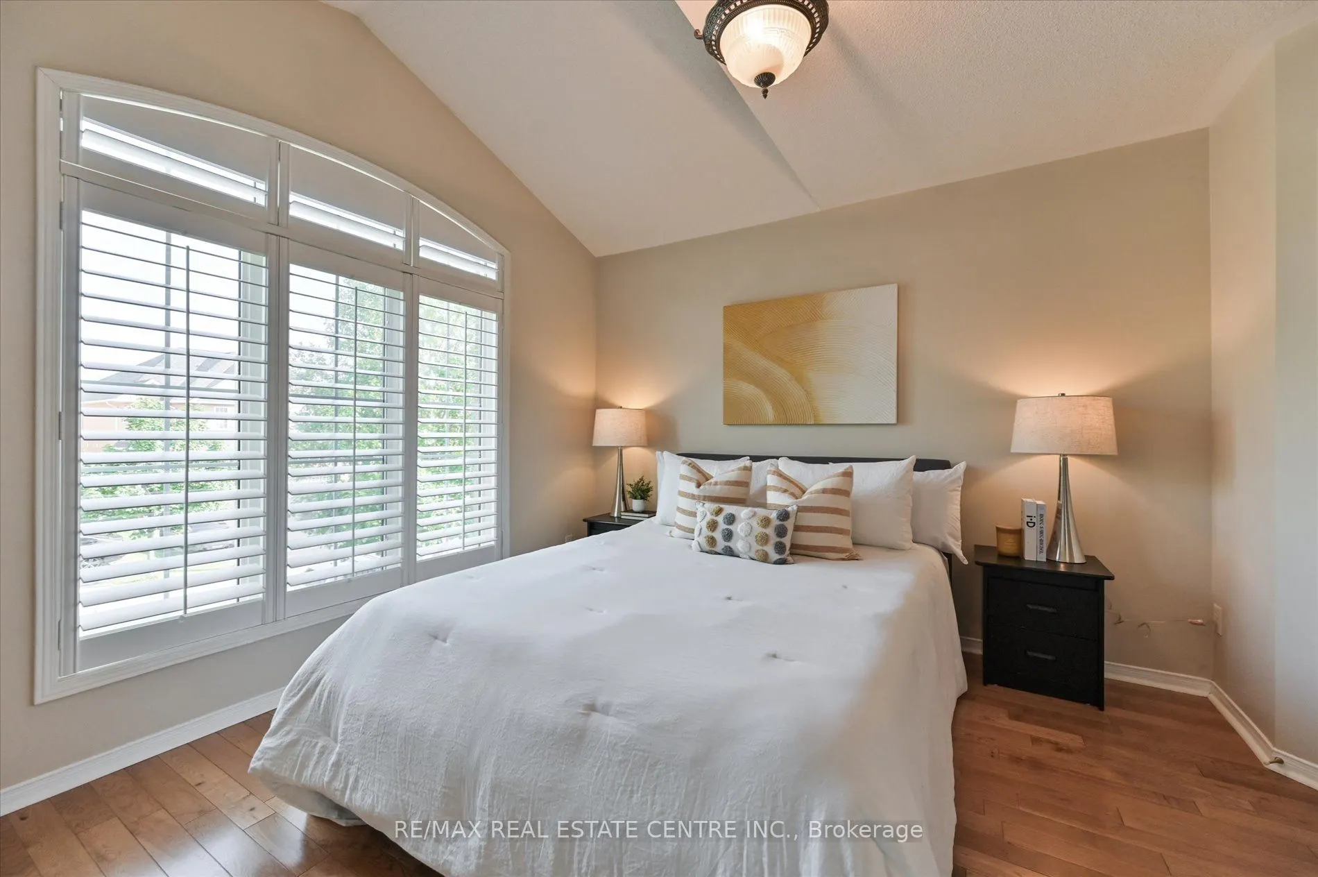 1091 Windbrook Grove