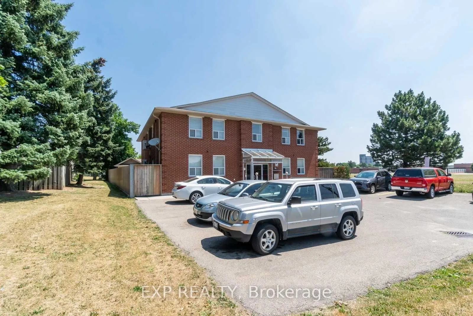 80 Kennedy Road N, #101