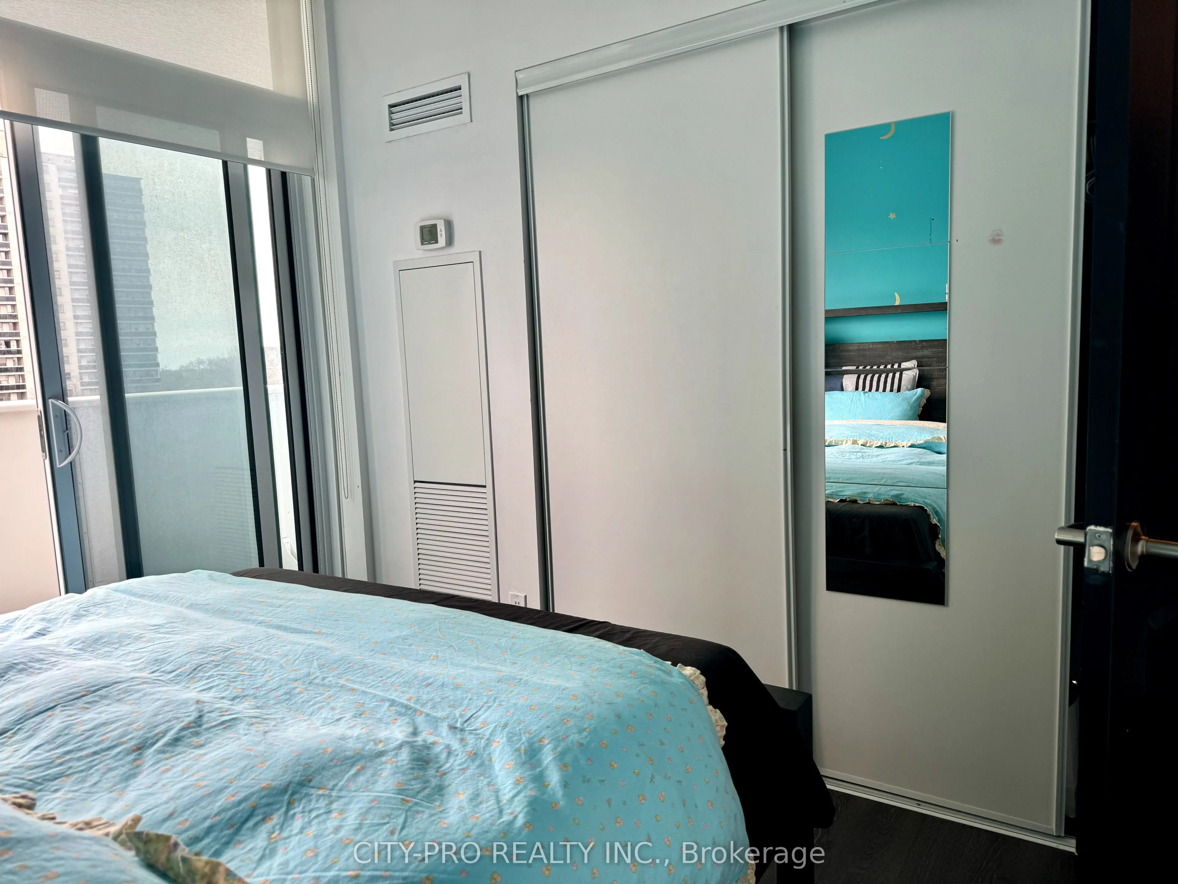 55 Speers Road S, #505