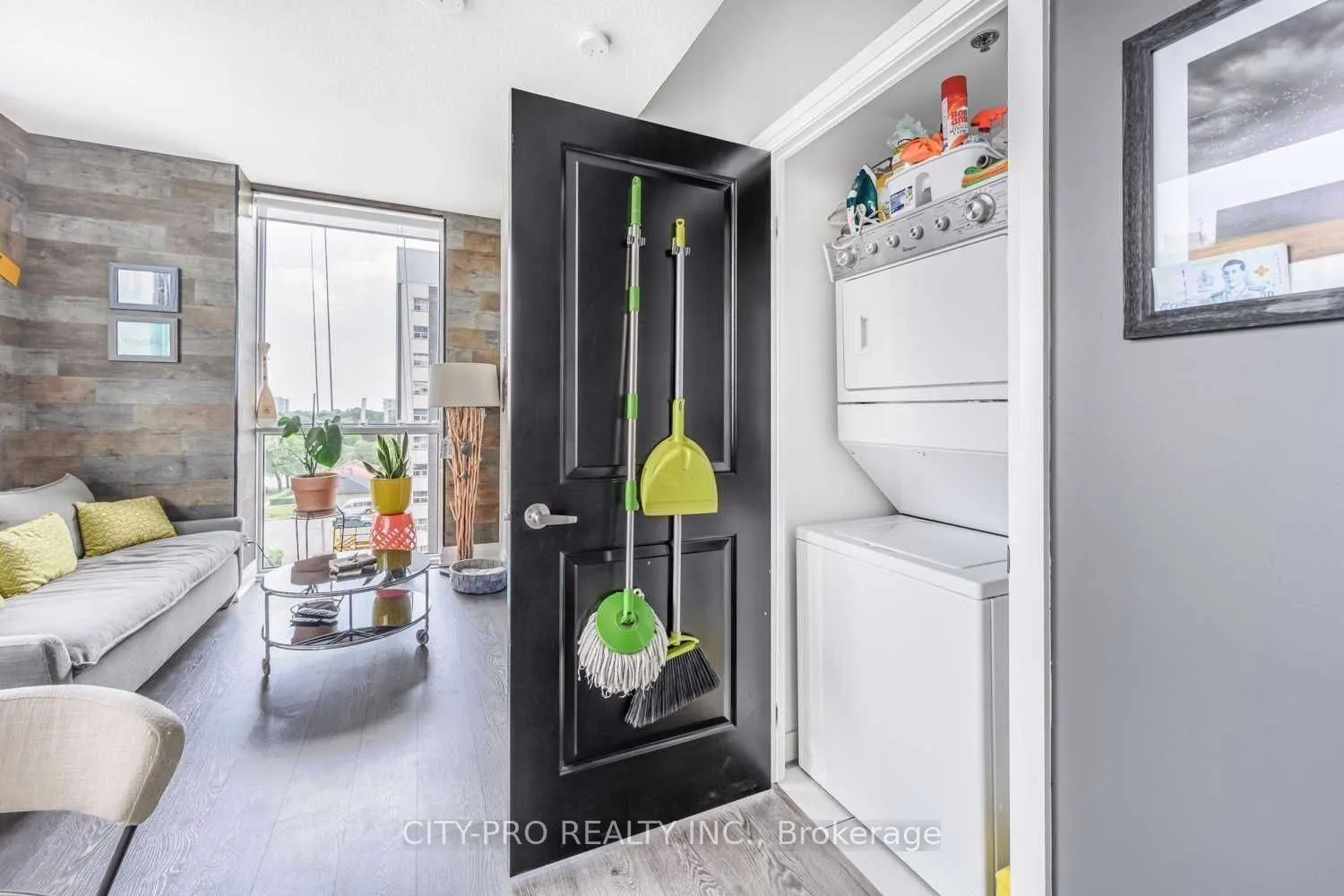 55 Speers Road S, #505