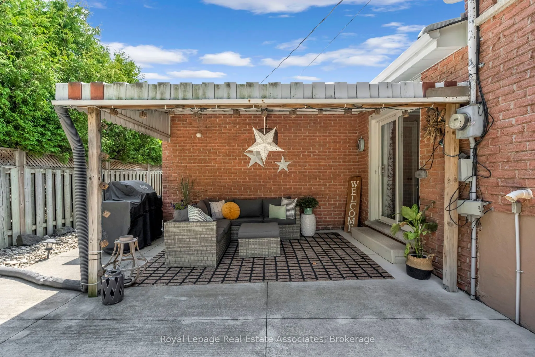 20 Baylor Crescent
