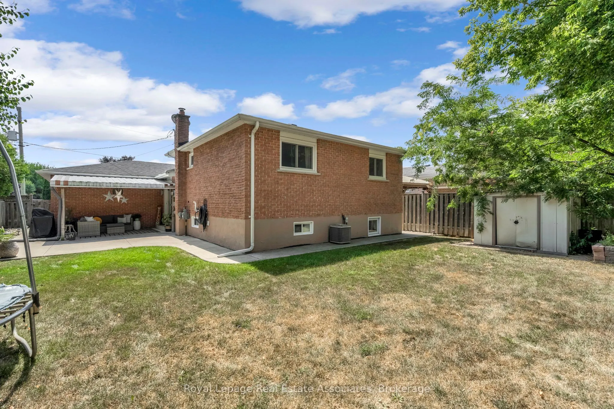 20 Baylor Crescent