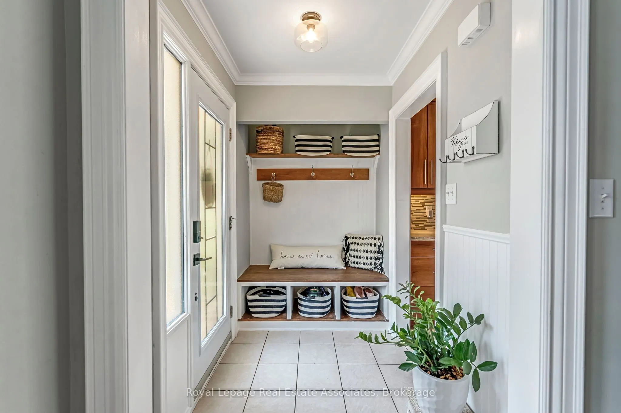 20 Baylor Crescent