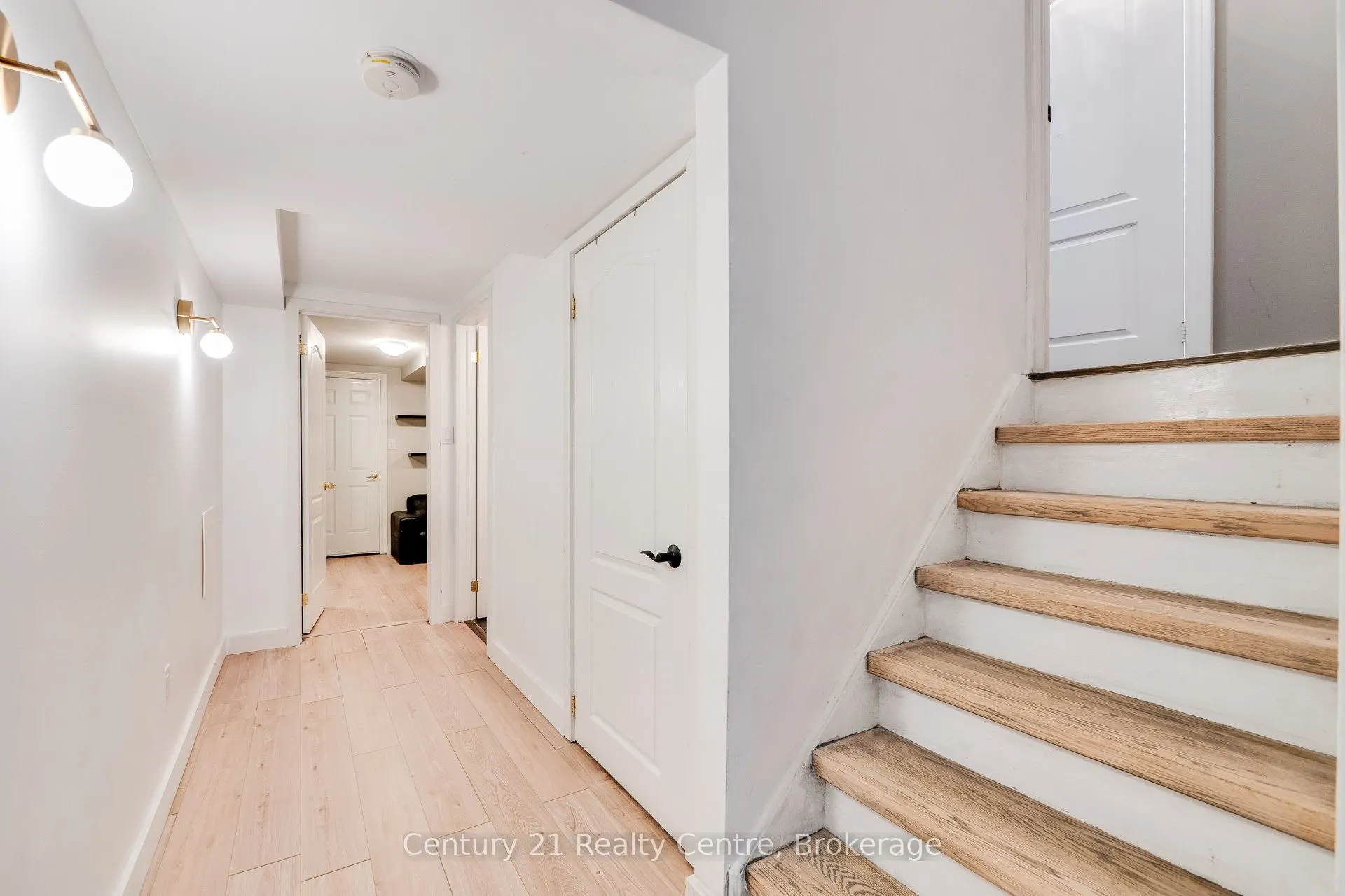741 Wettlaufer Terrace