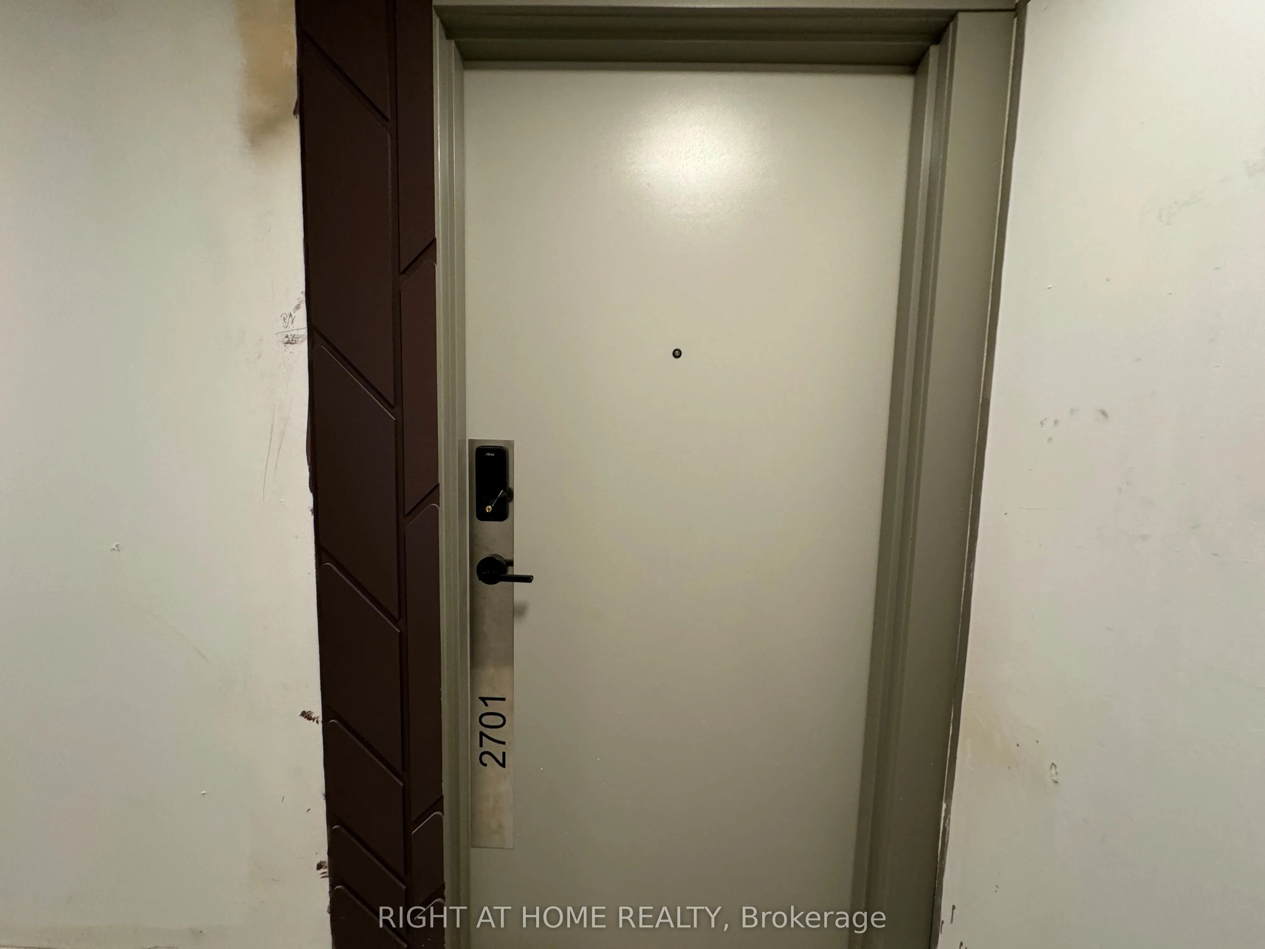 5105 Hurontario Street, #2701