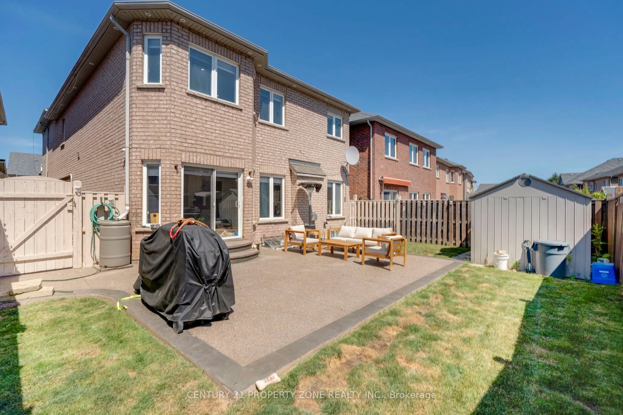 12 Ledgerock Road