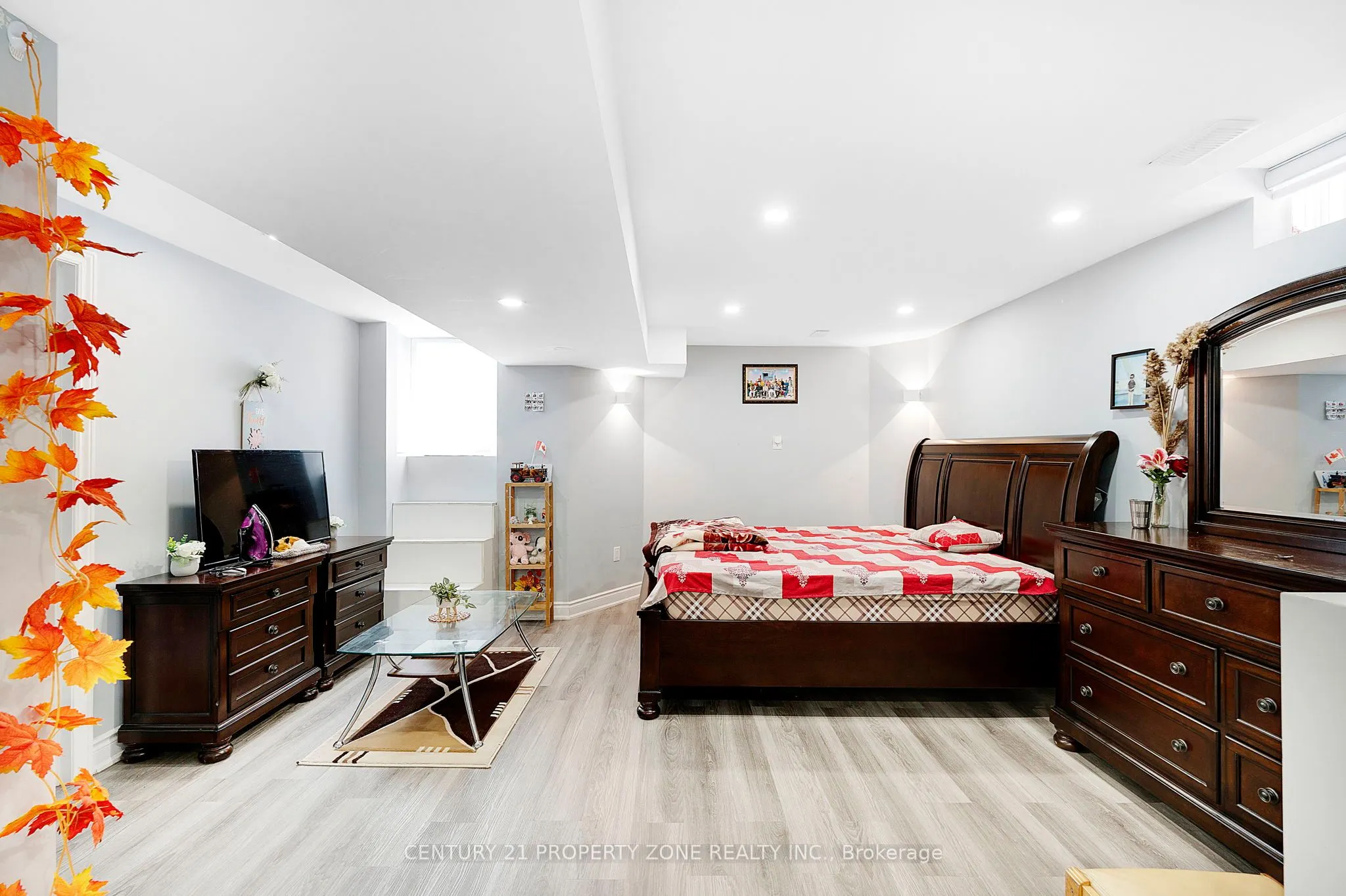 12 Ledgerock Road