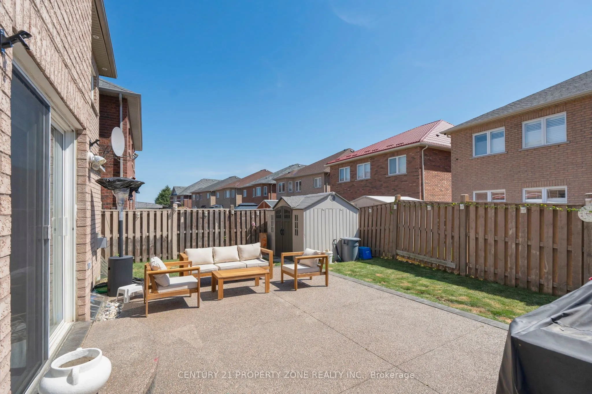 12 Ledgerock Road