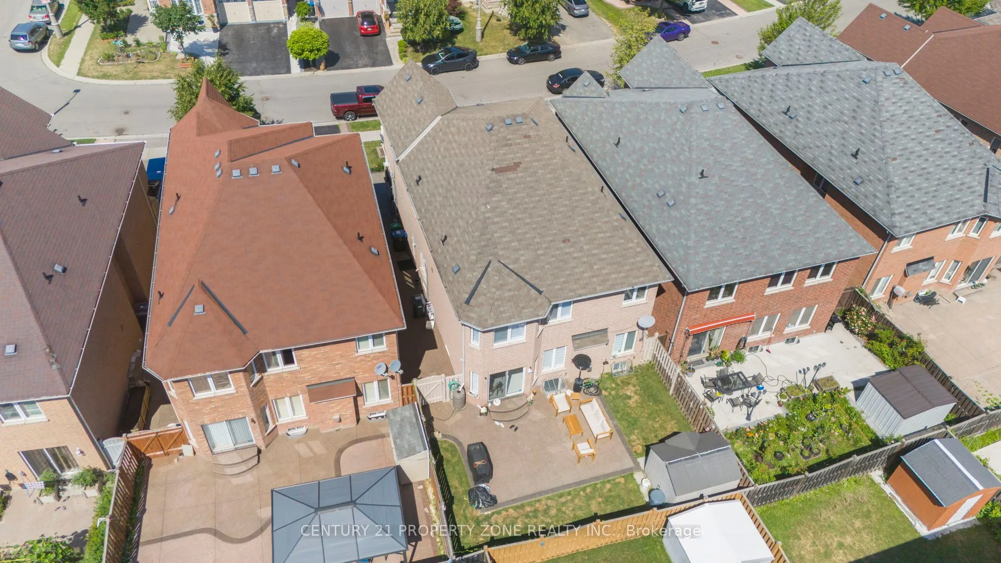 12 Ledgerock Road