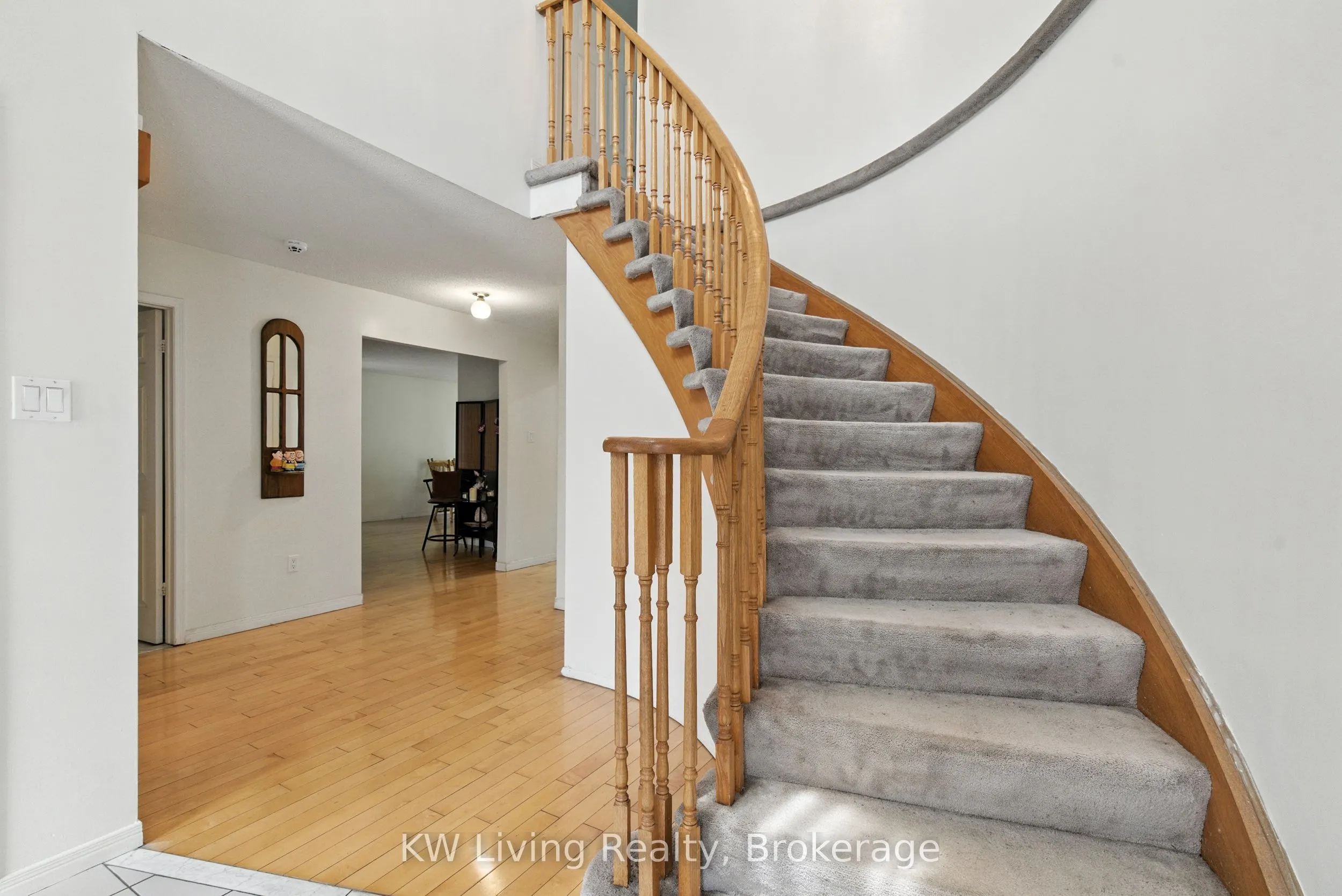 1599 Summergrove Crescent