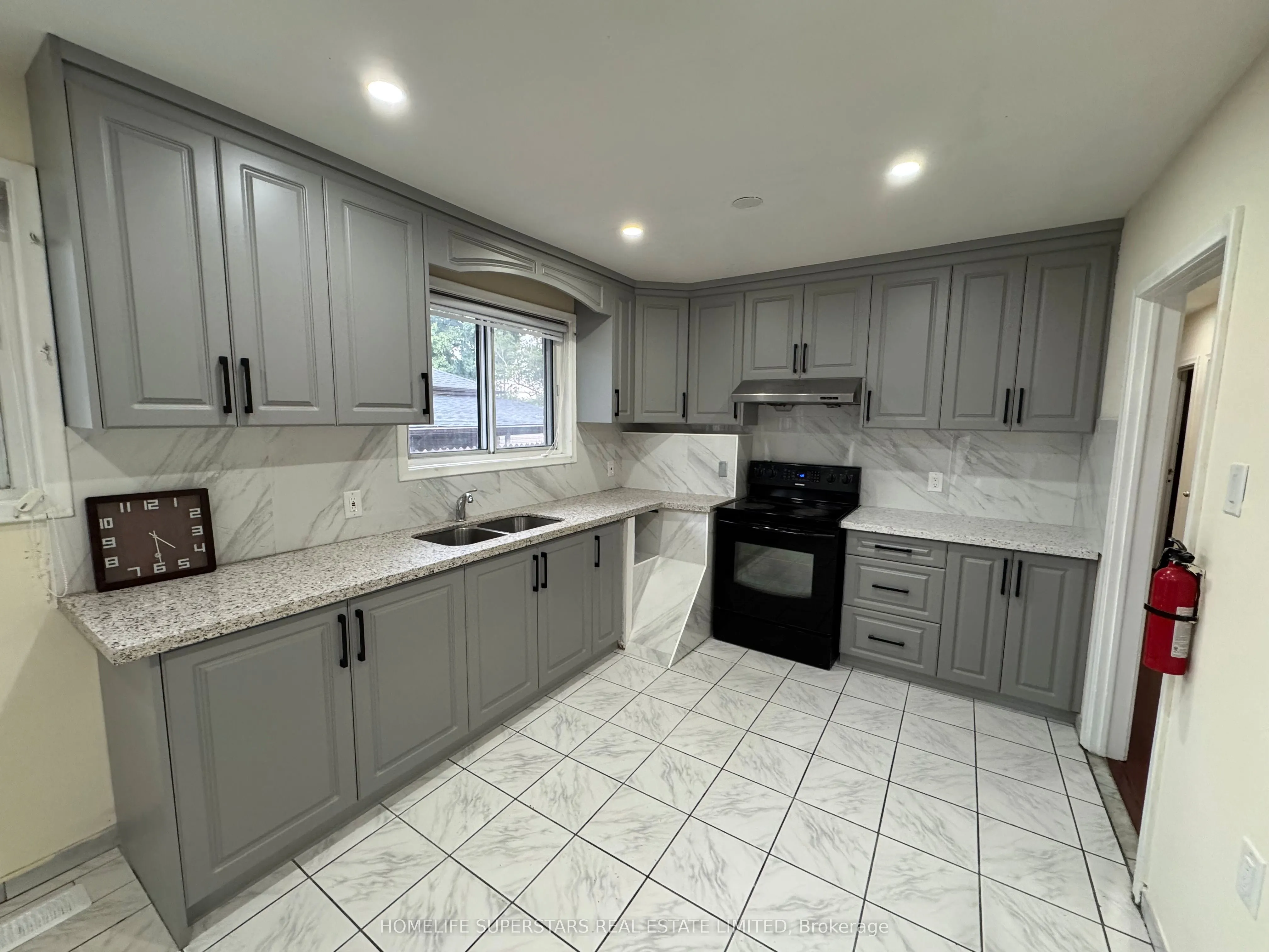 24 Farr Avenue, #(Main Floor)