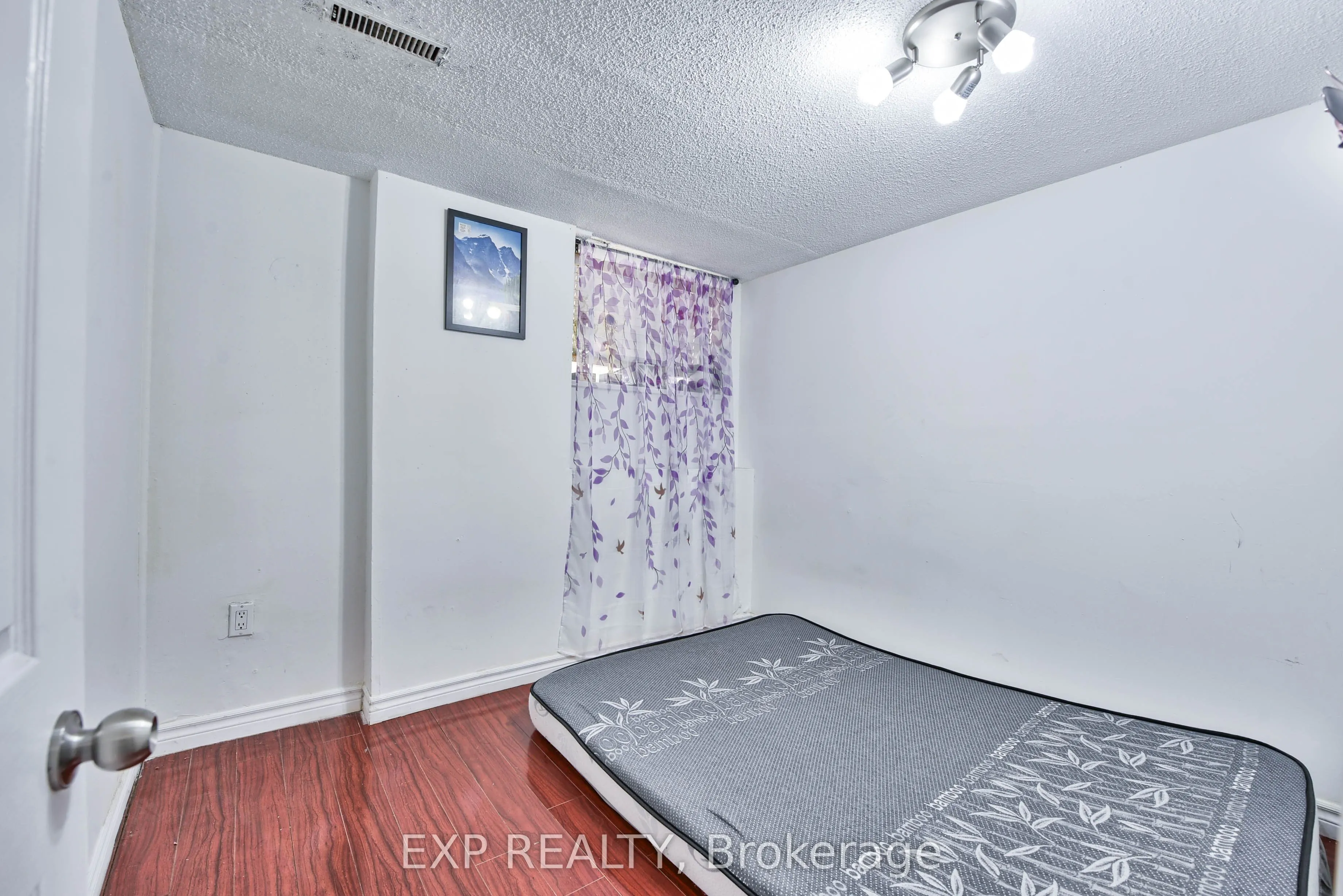 7292 Redfox Road