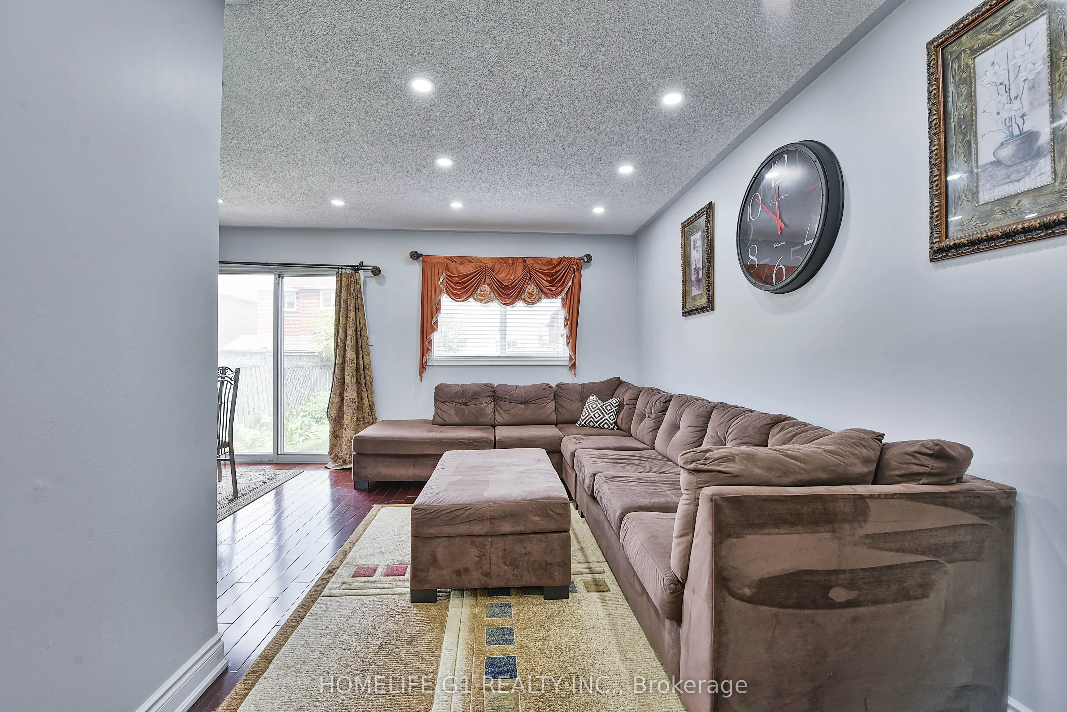3817 Densbury Drive