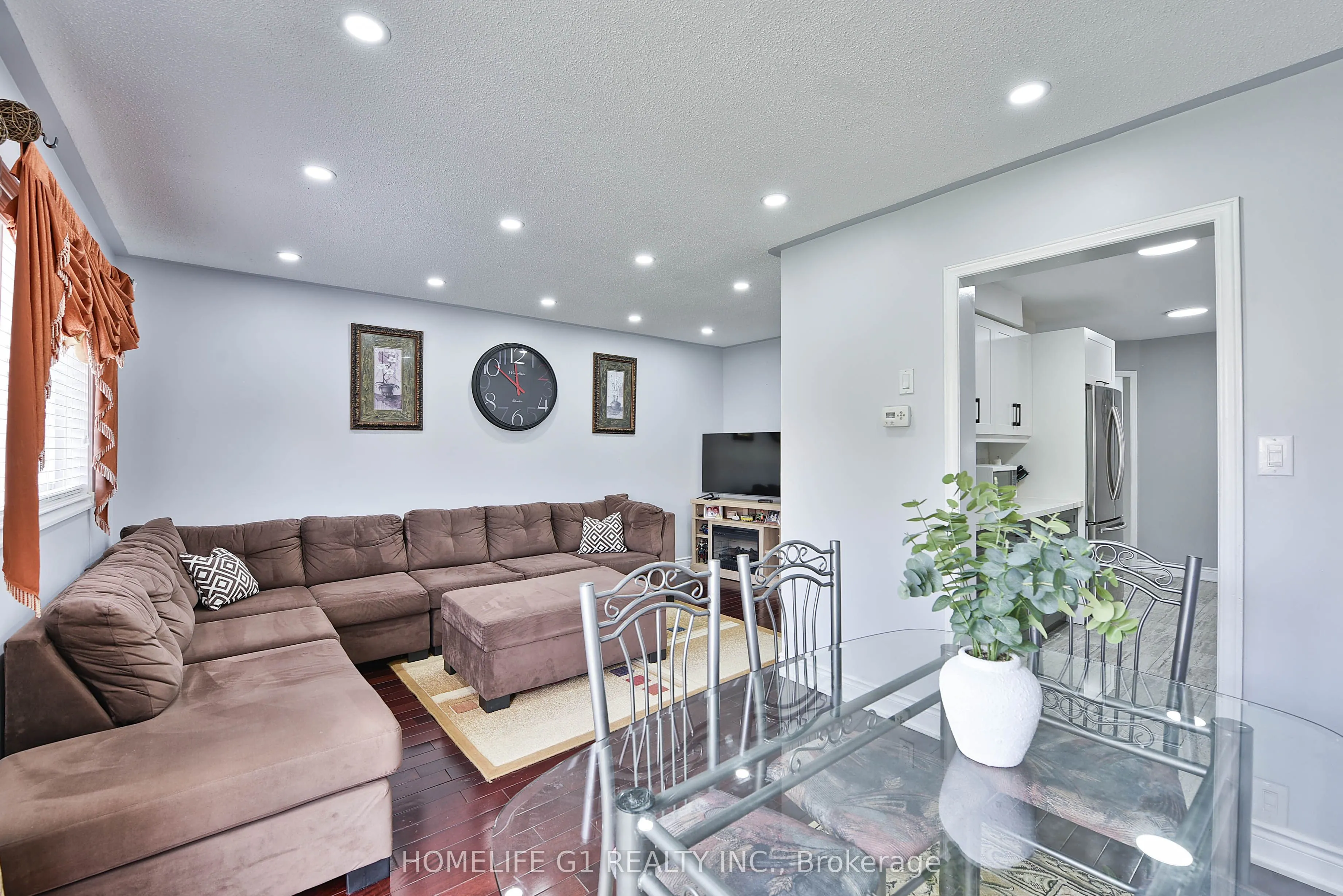 3817 Densbury Drive