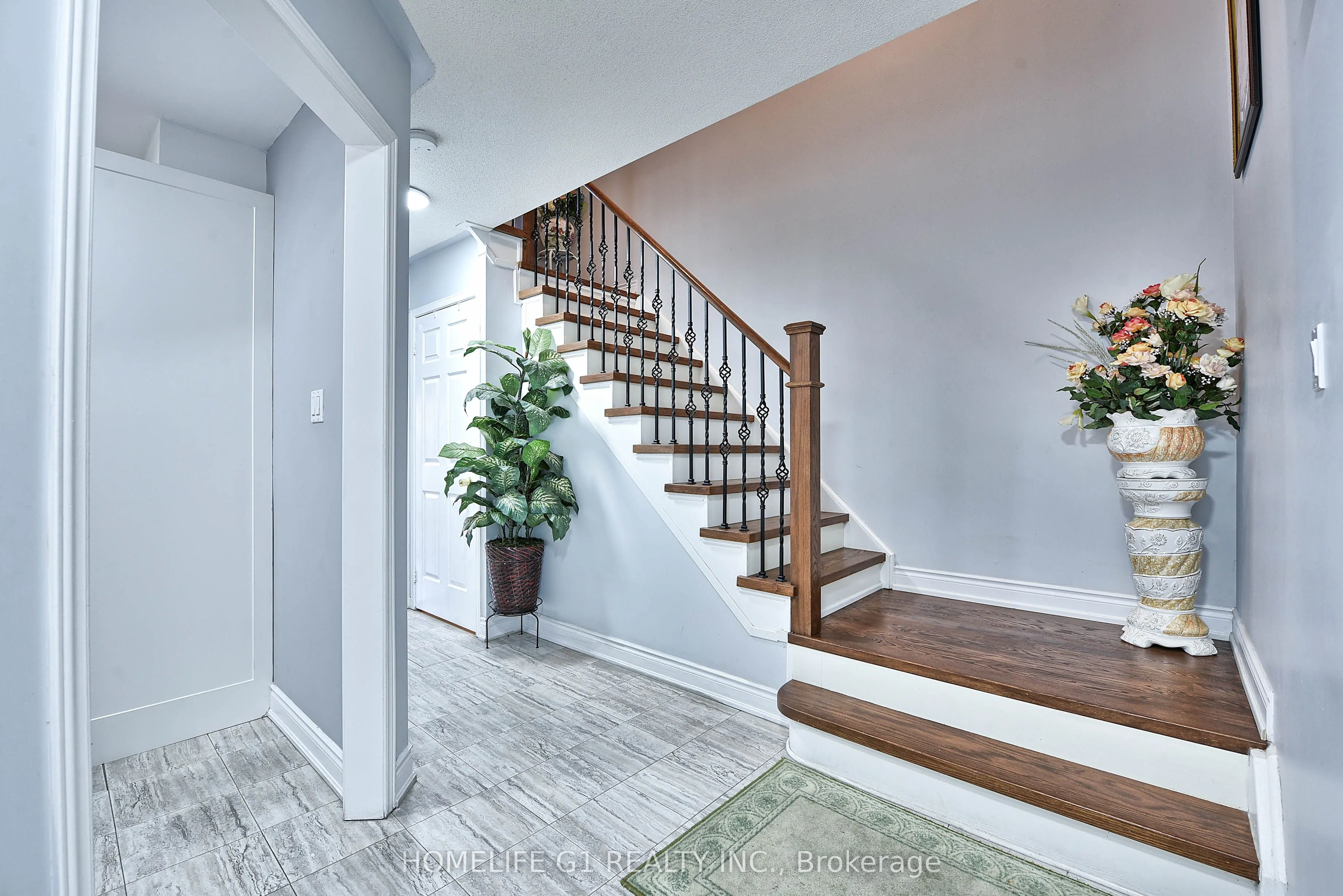 3817 Densbury Drive