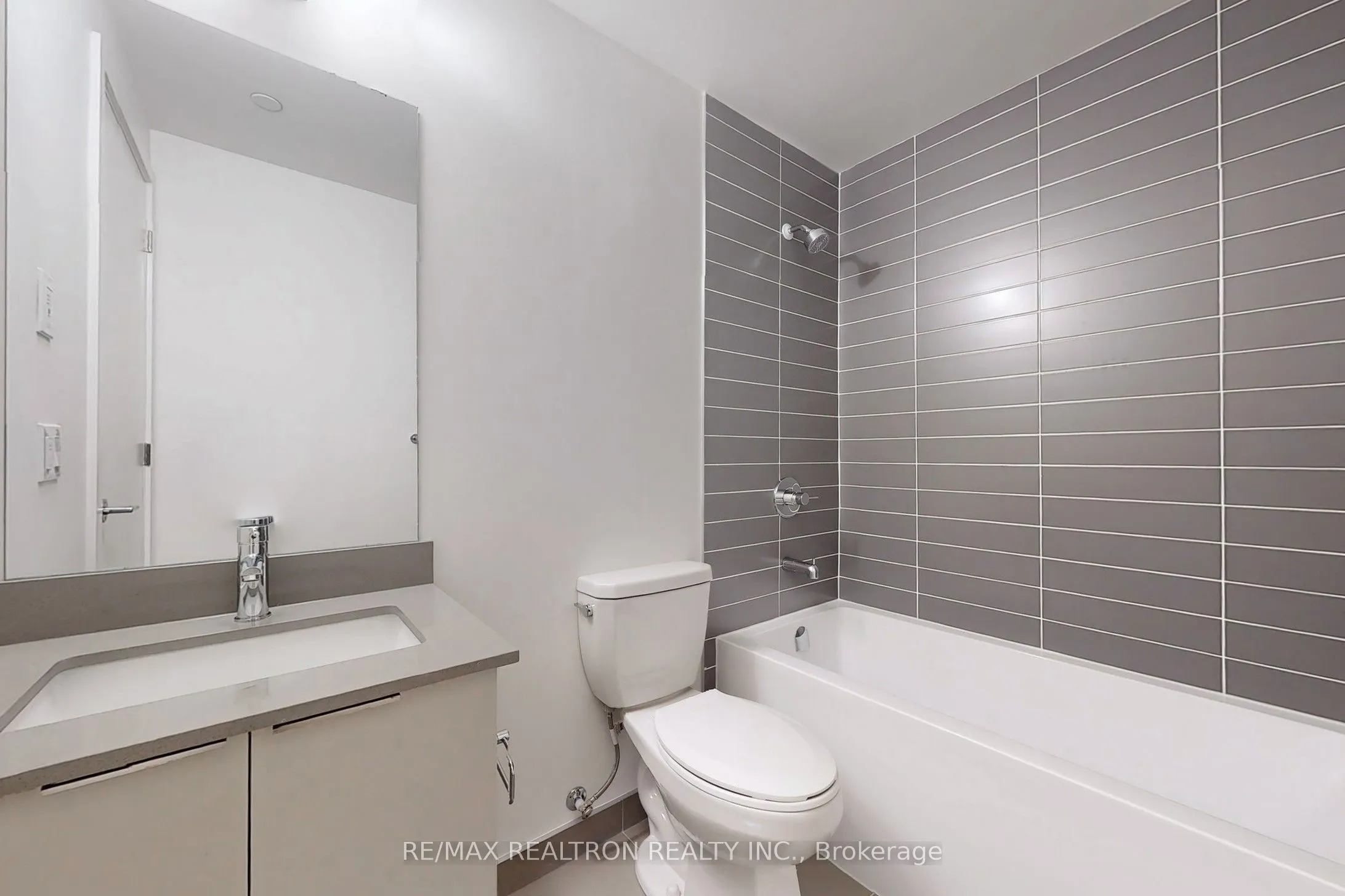 3079 Trafalgar Road, #503