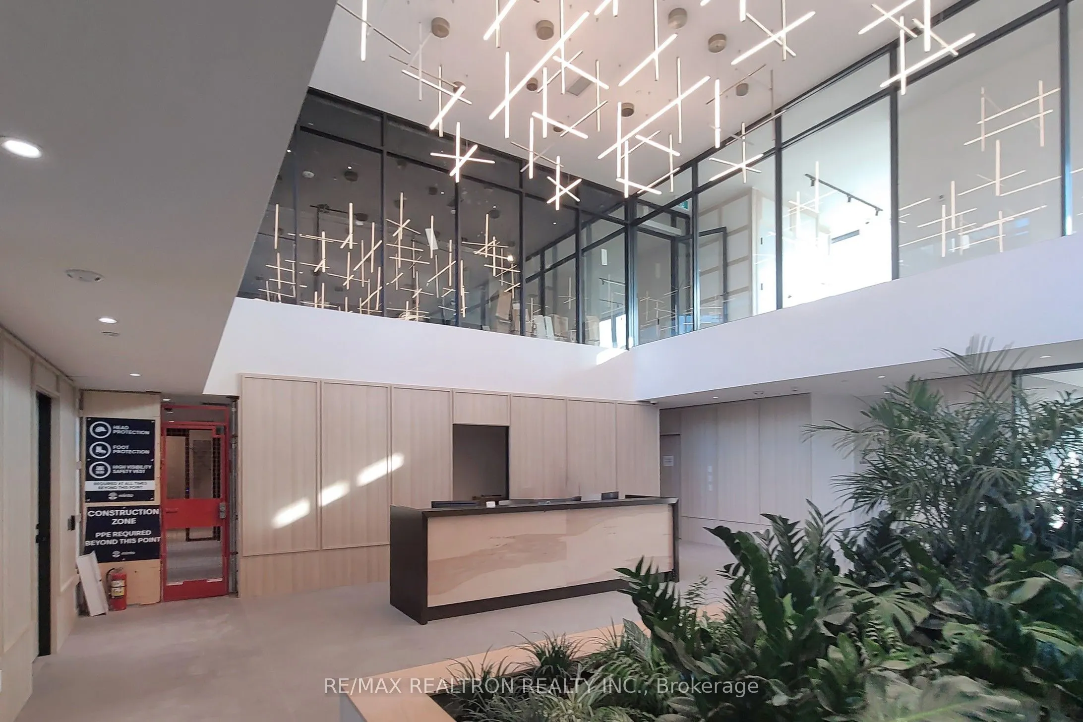 3079 Trafalgar Road, #503